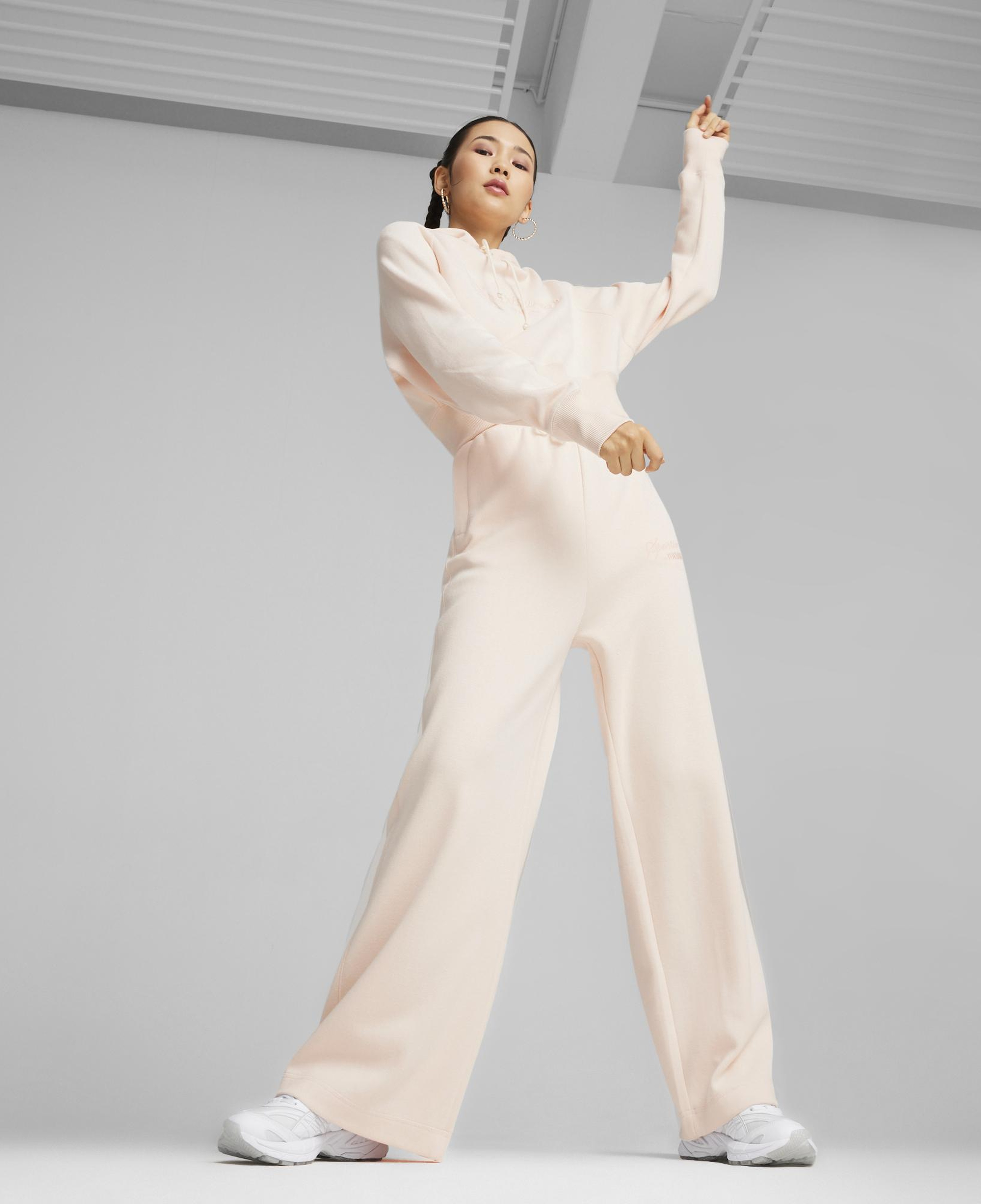 Puma Classics+ Relaxed Kadın Pembe Eşofman Altı