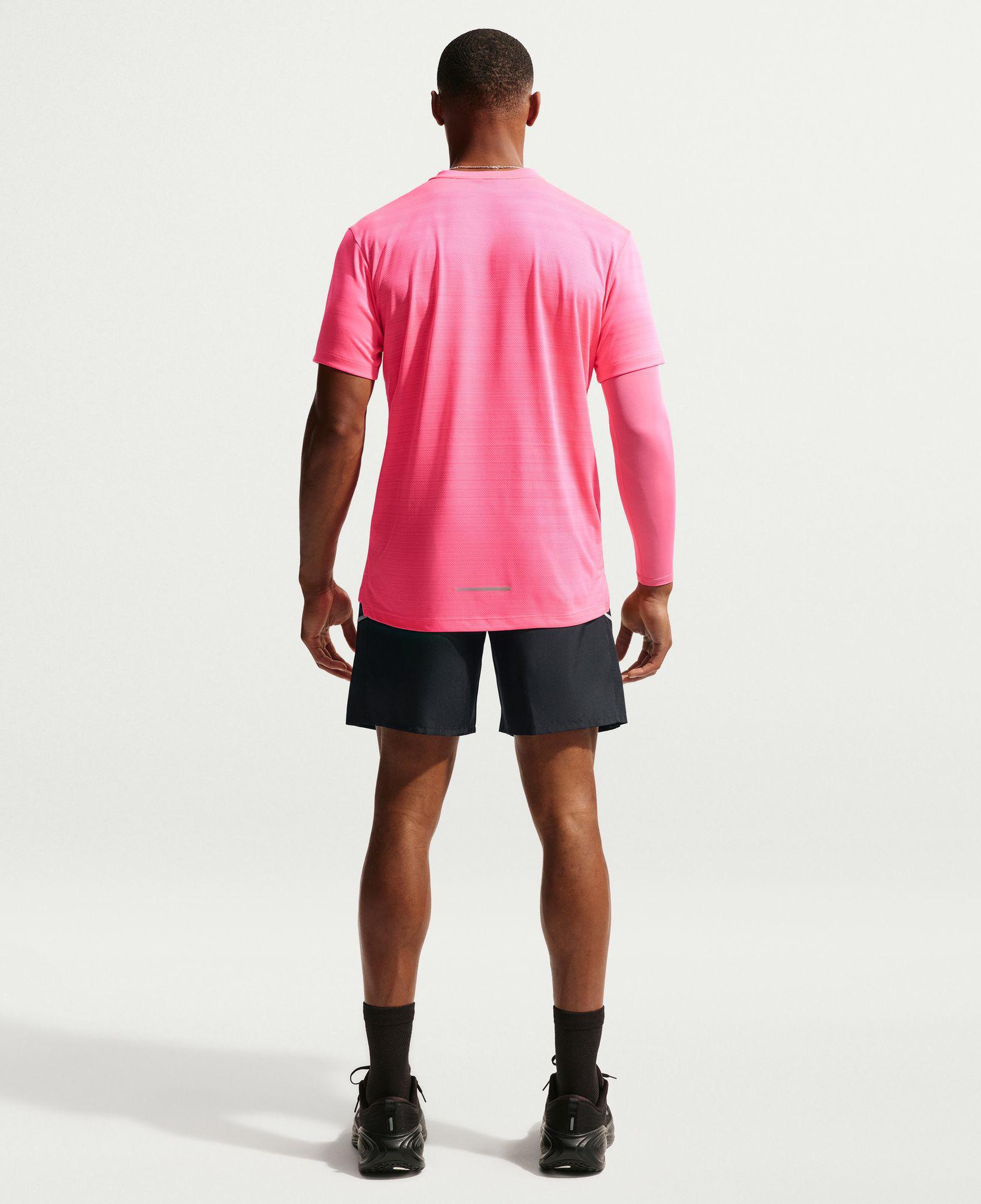Nike Dri-Fit Miler 18 cm Erkek Siyah Şort
