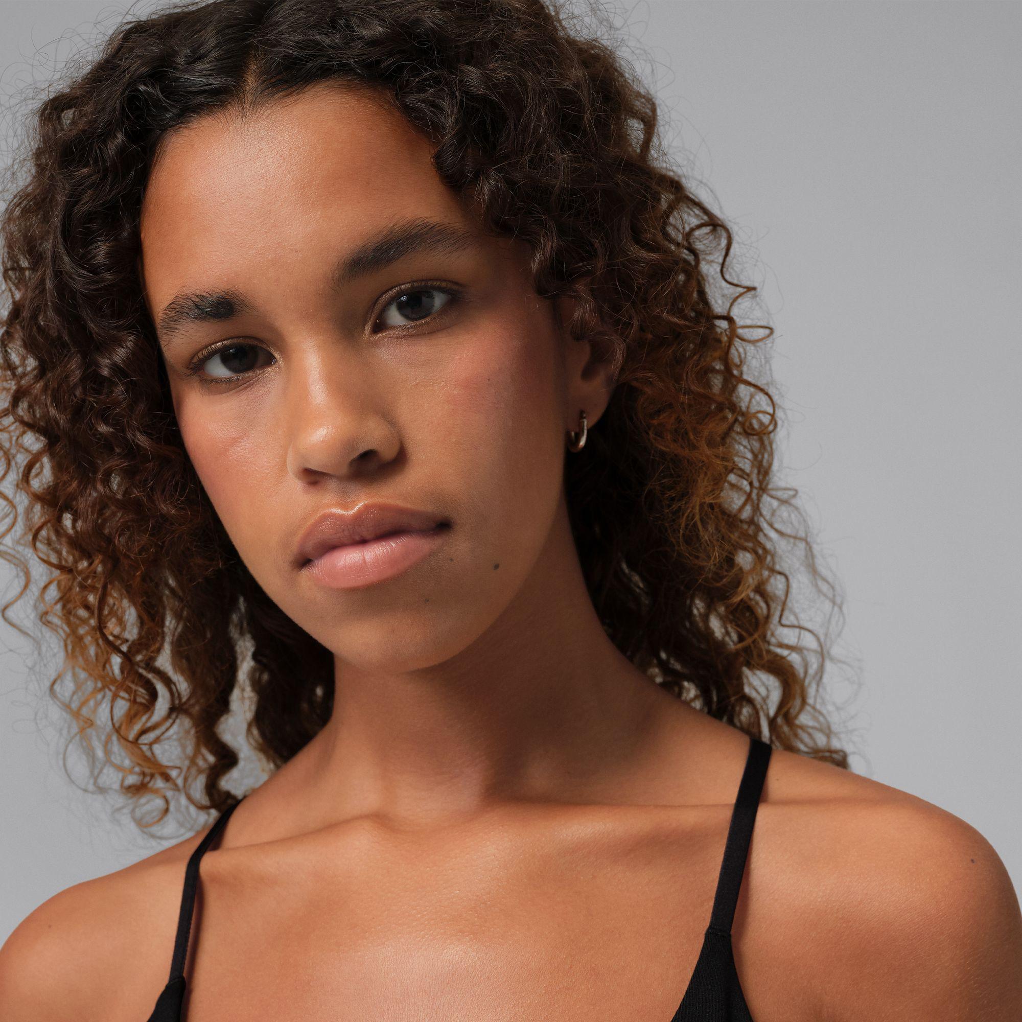 Jordan Sport Indy Essentials Kadın Siyah Bra