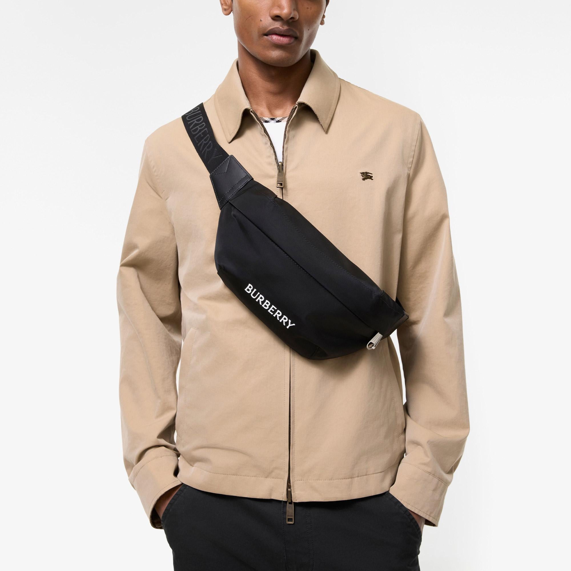 Burberry Sonny Erkek Siyah Bel Çantası