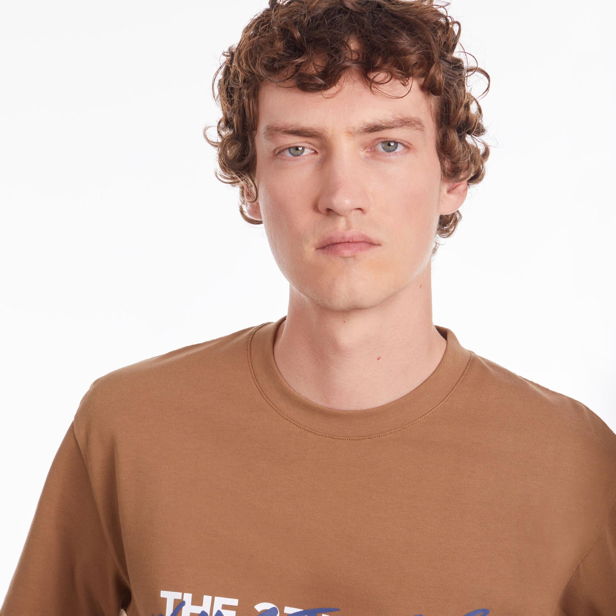 THE KOOPLES ERKEK BİSİKLET YAKA KISA KOLLU KAHVERENGİ T-SHIRT