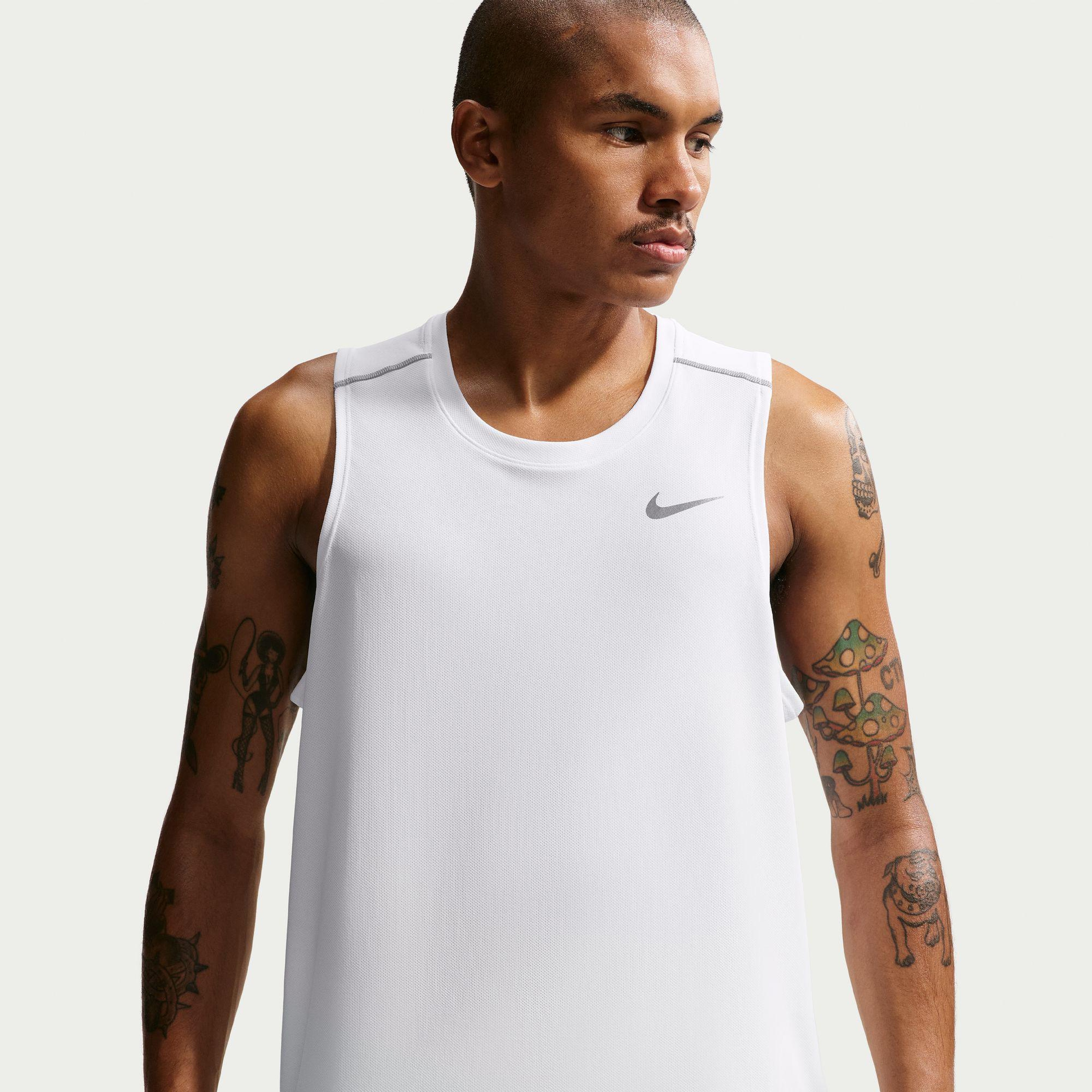 Nike Dri-Fit Miler Erkek Beyaz Kolsuz T-Shirt