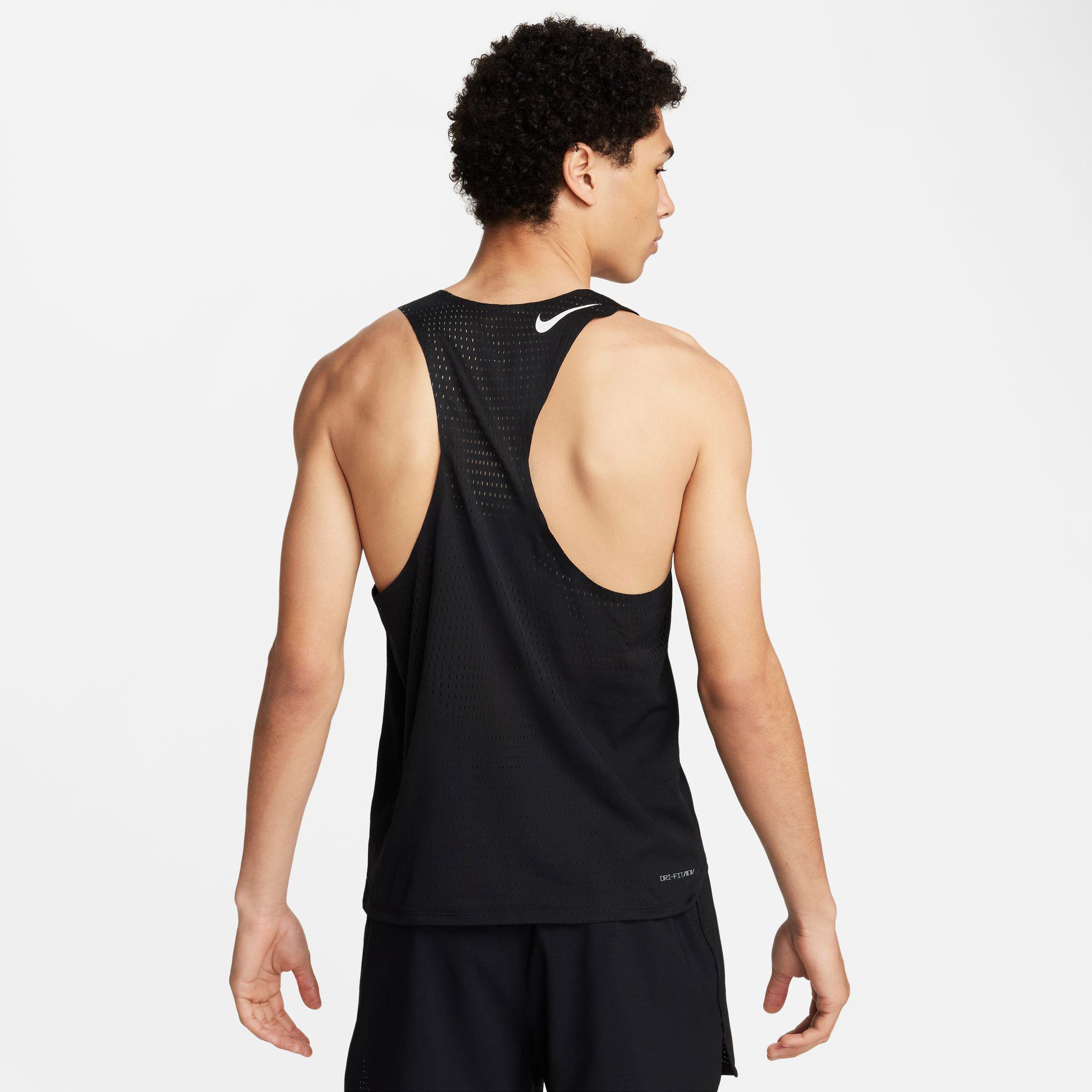 Nike Dri-Fit ADV AeroSwift Erkek Siyah Kolsuz T-Shirt