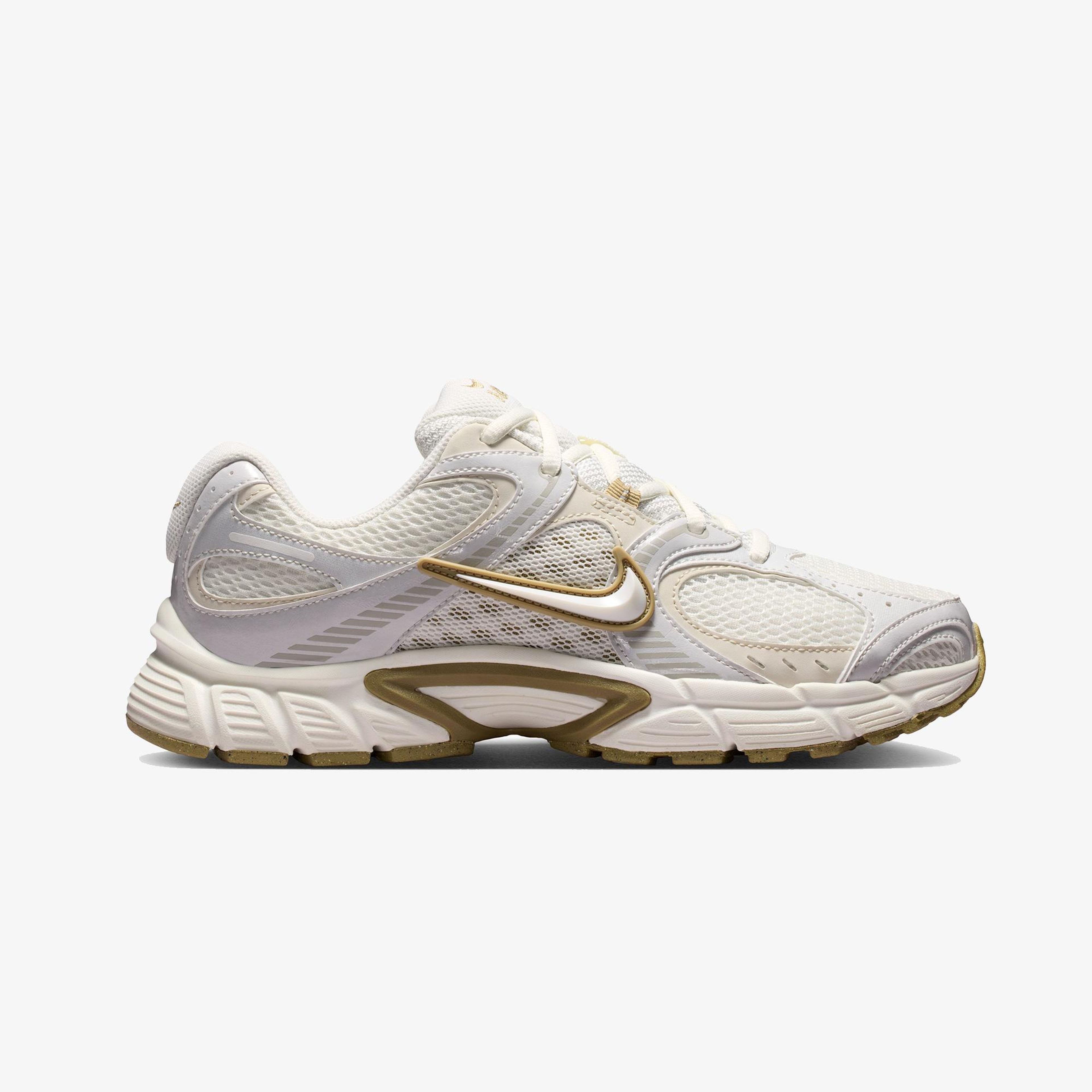 Nike V5 RNR Kadın Krem Rengi Spor Ayakkabı