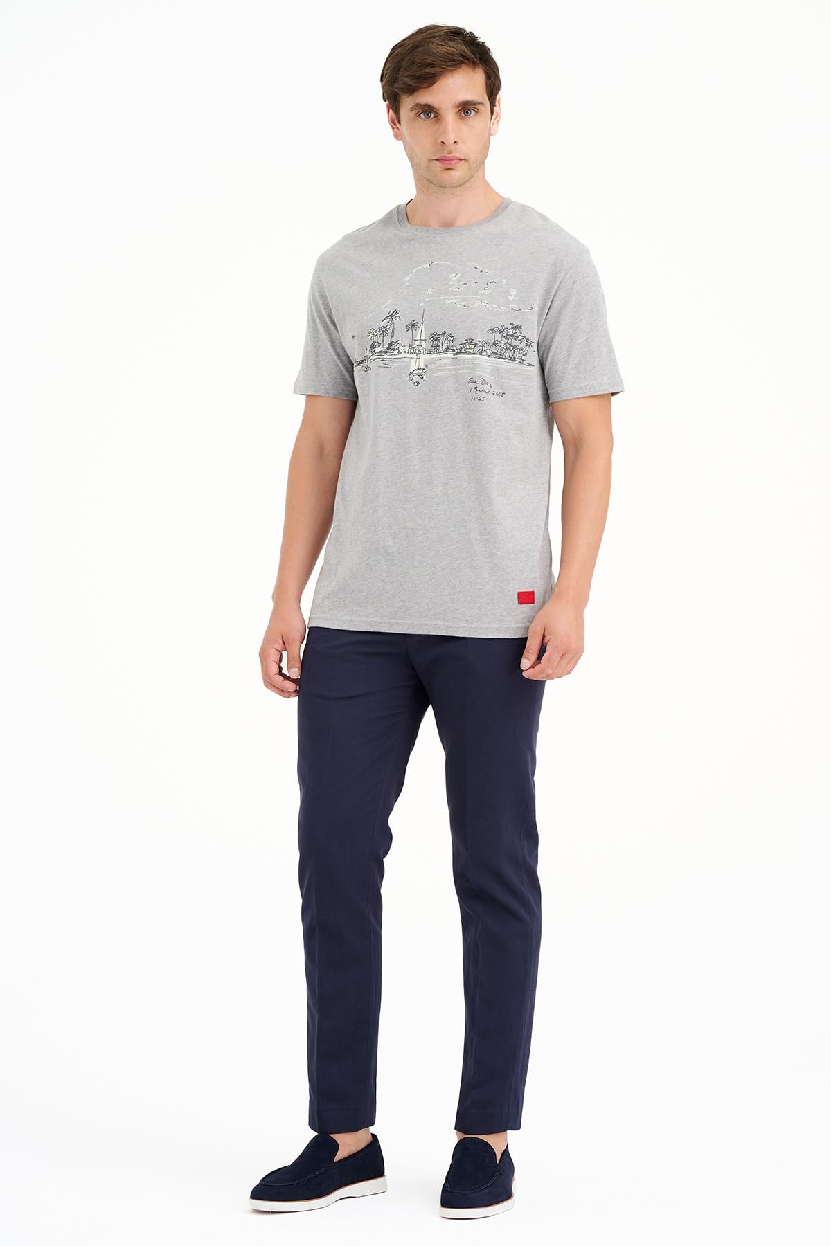 Erkek Gri St Blas Baskılı Bisiklet Yaka T-Shirt