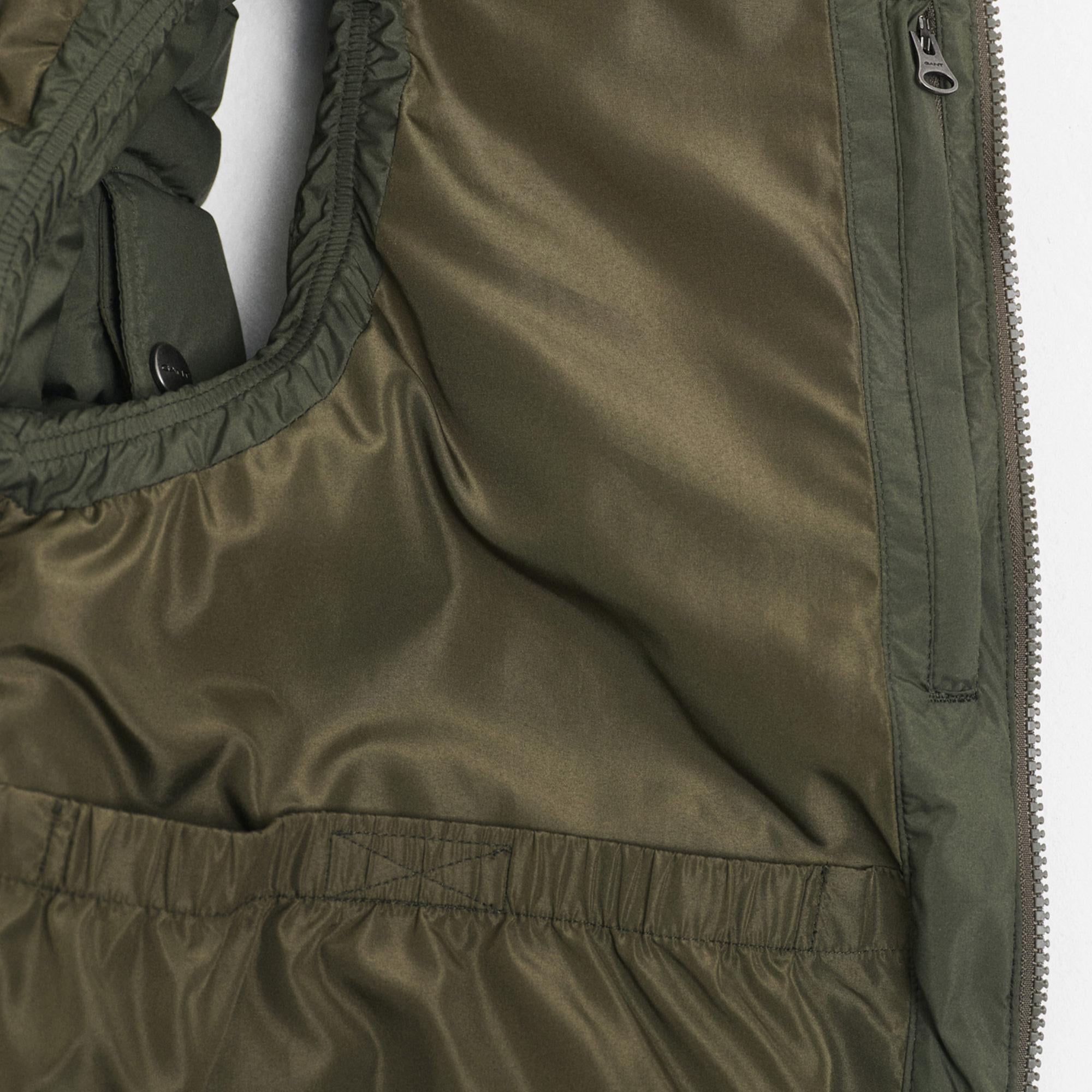 GANT Erkek Yeşil Regular Fit Yelek