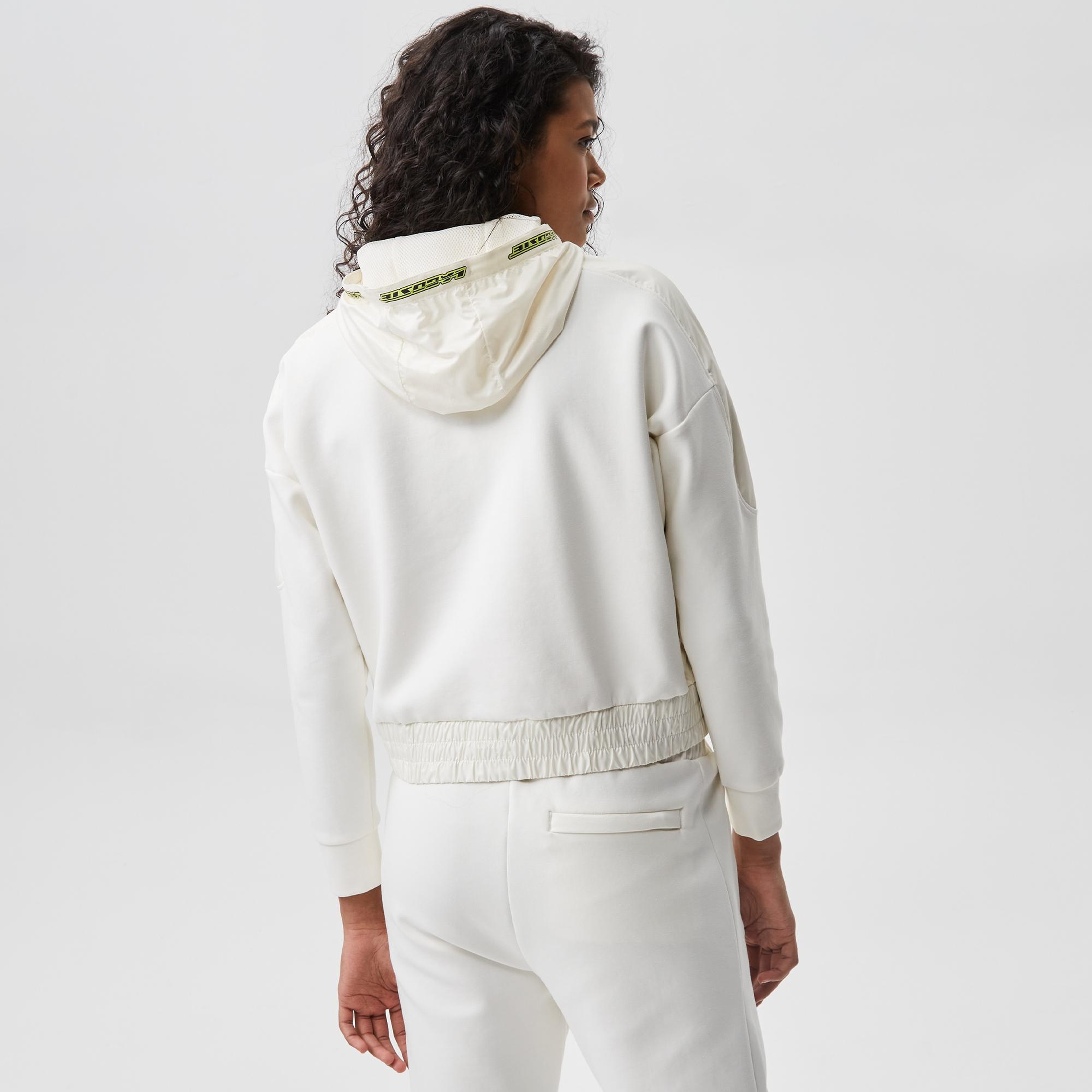 Kadın Slim Fit Kapüşonlu Renk Bloklu Beyaz Sweatshirt