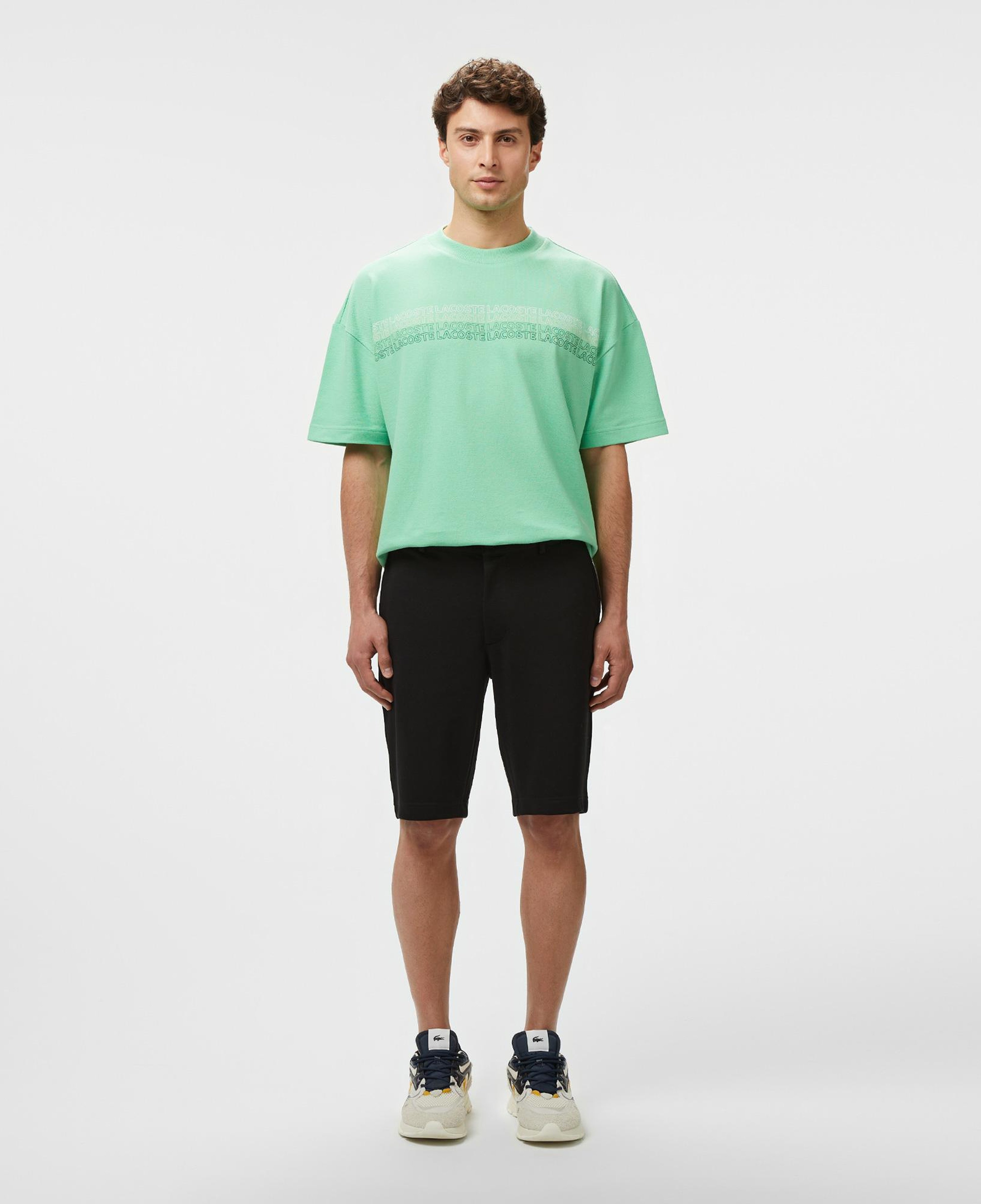 Erkek Tapered Fit Siyah Bermuda Şort