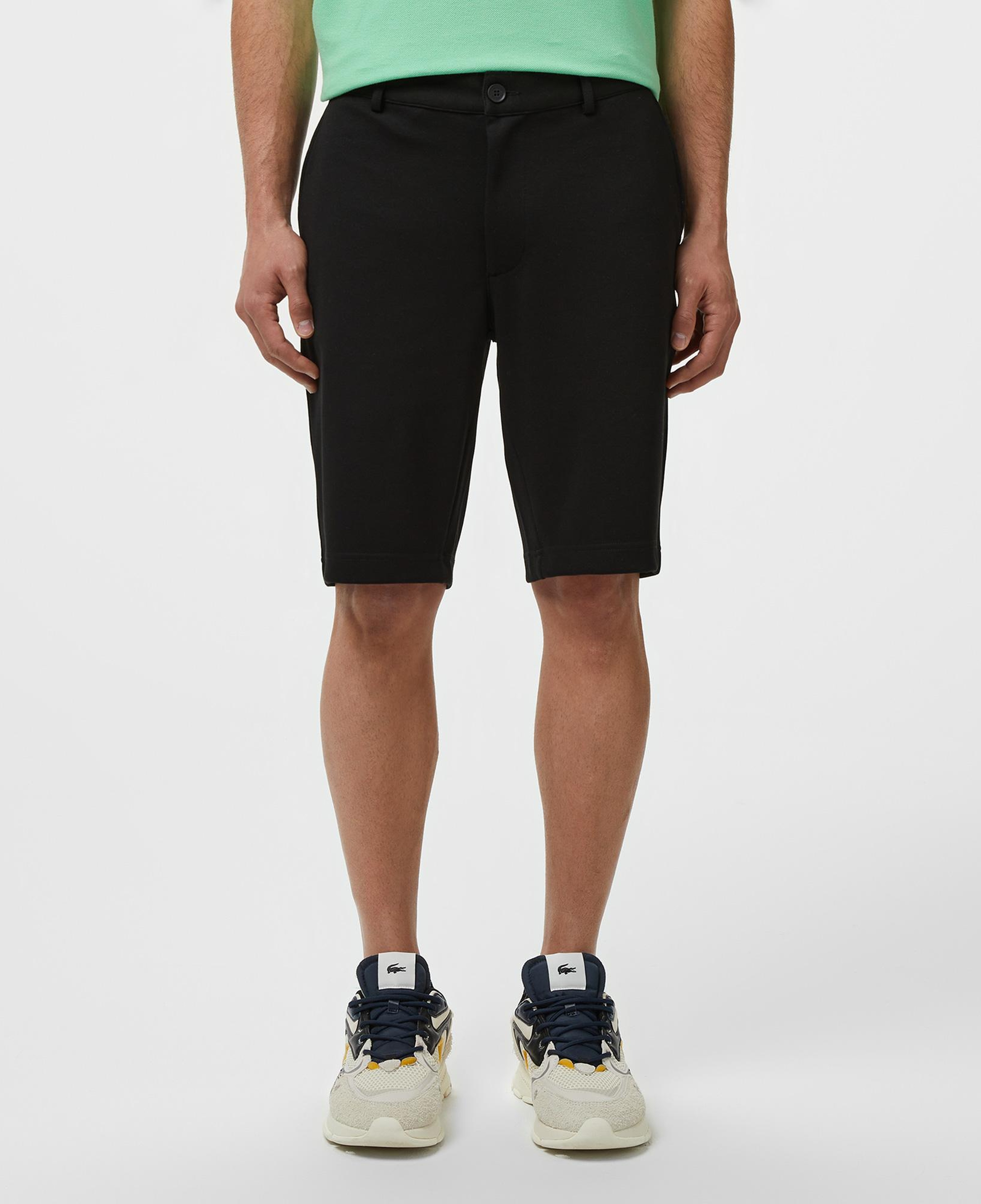 Erkek Tapered Fit Siyah Bermuda Şort