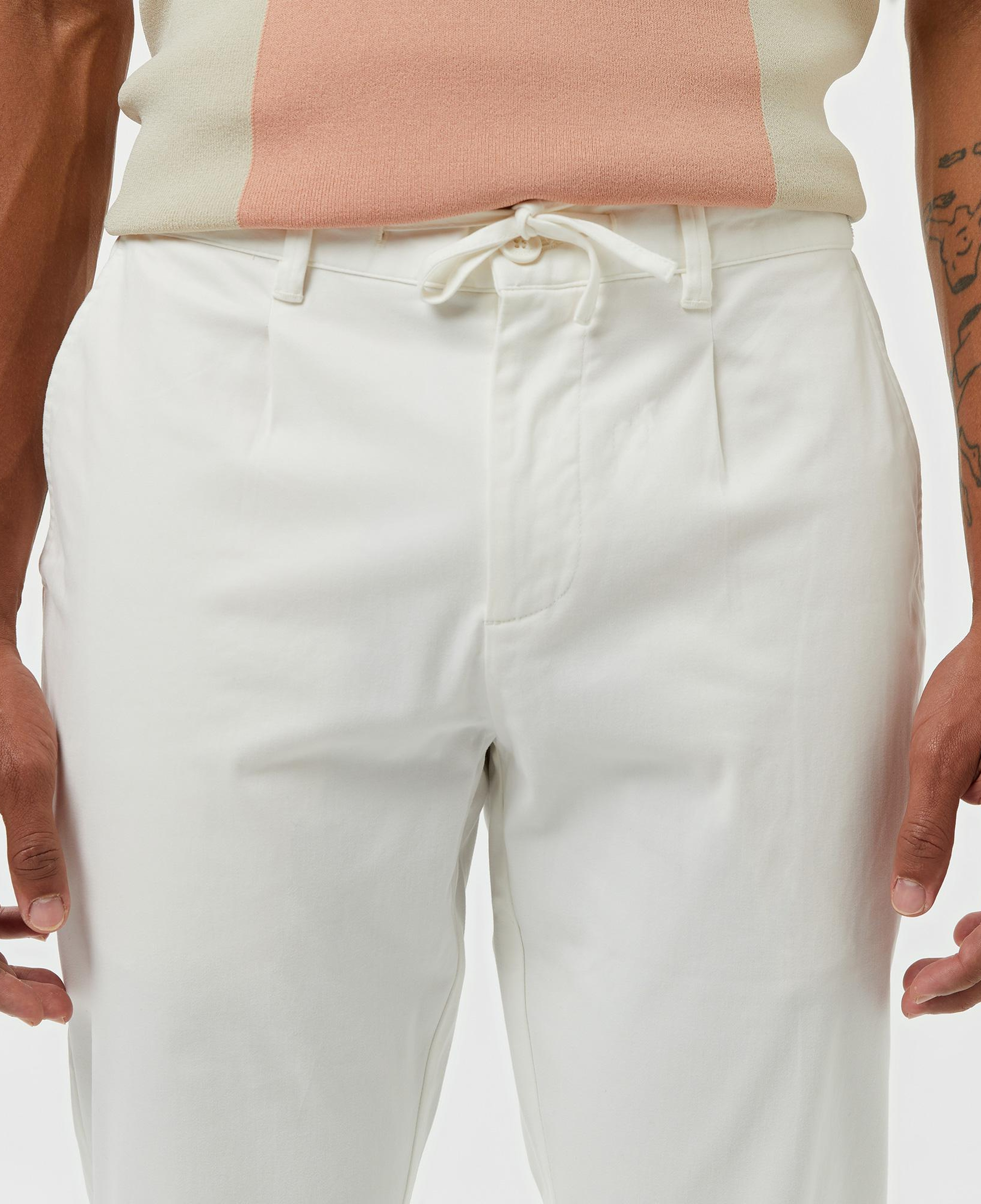 Erkek Tapered Fit Beyaz Pantolon