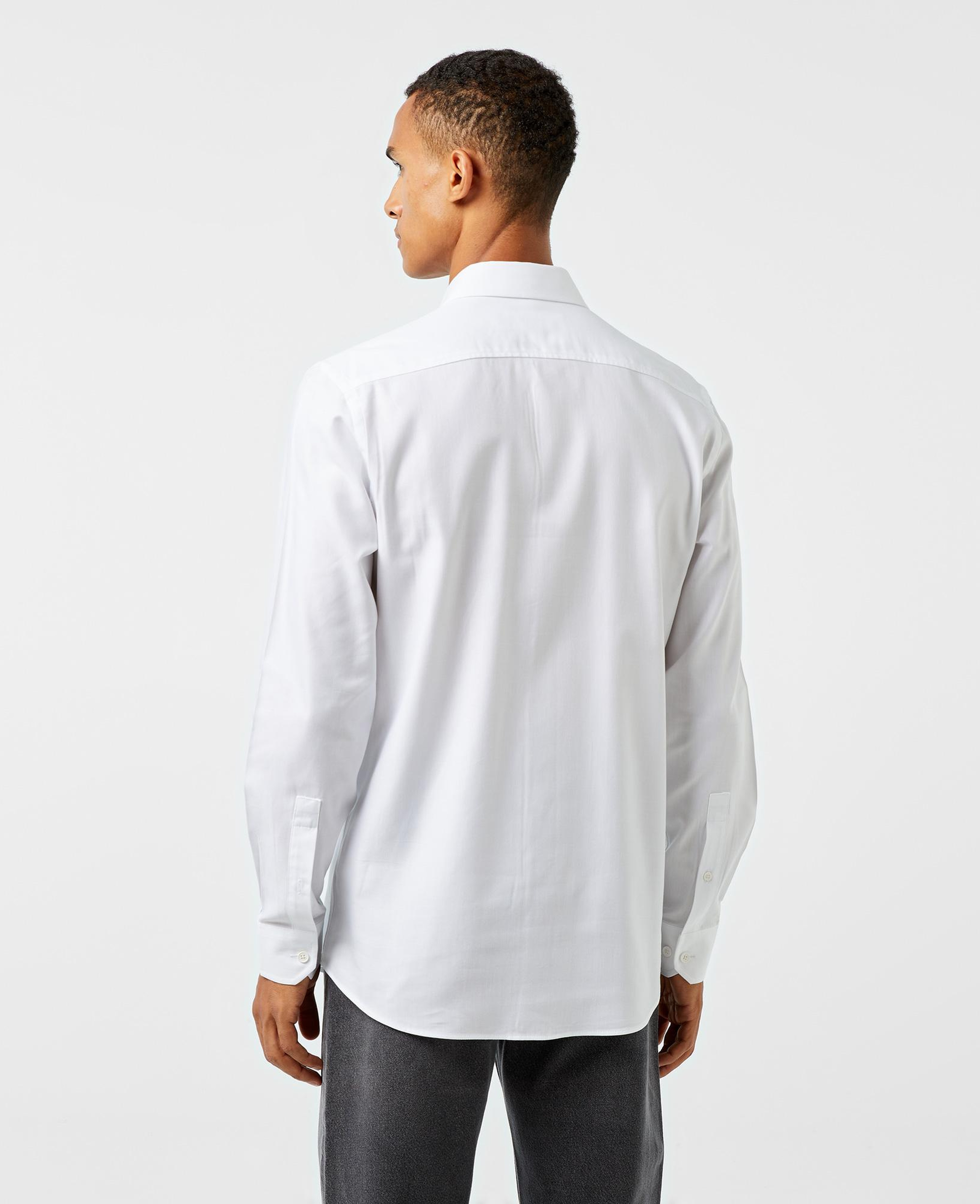 Erkek Slim Fit Düğmeli Yaka Beyaz Gömlek