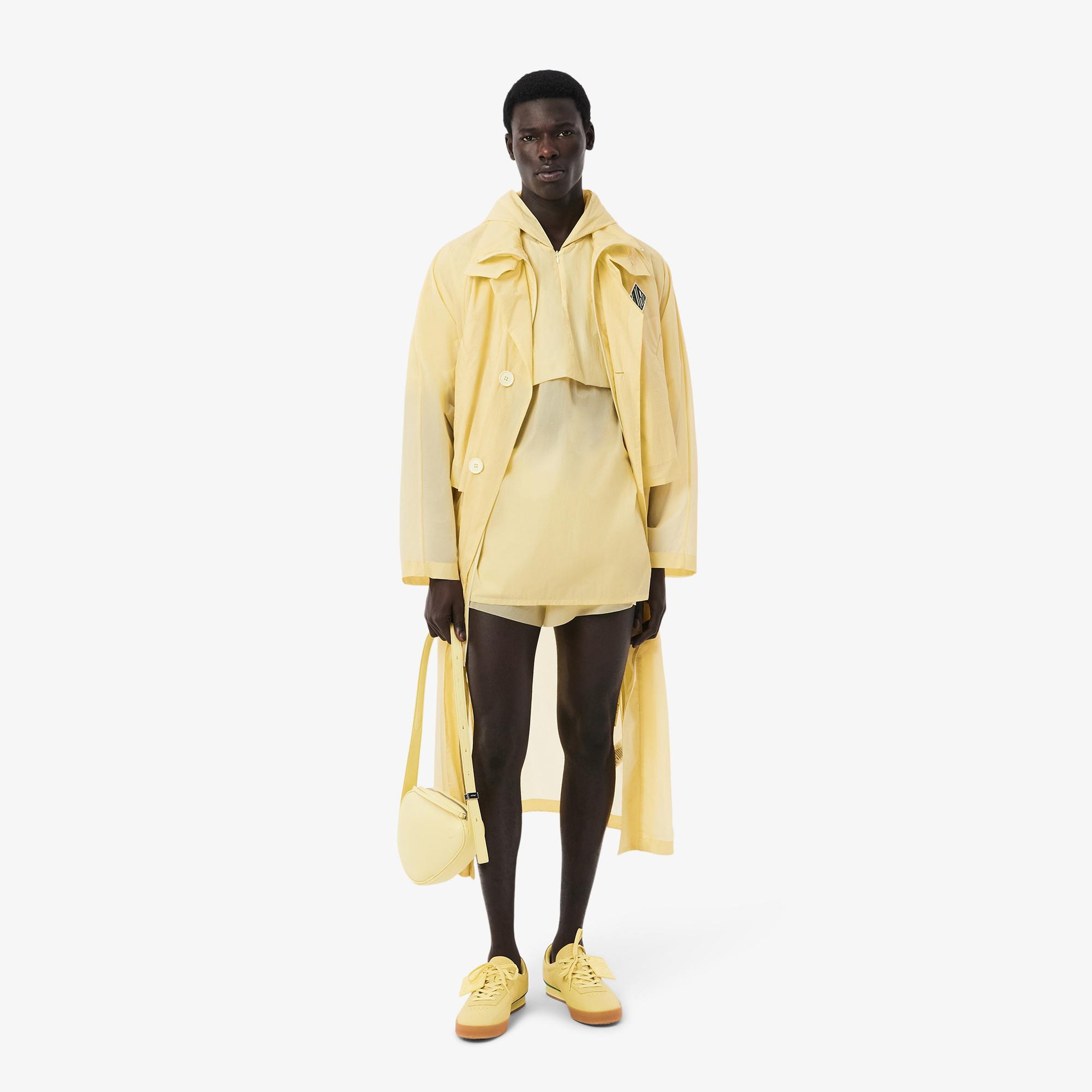 SS25 RUNWAY Erkek Kısa Kollu Kapüşonlu Sarı Rüzgarlık