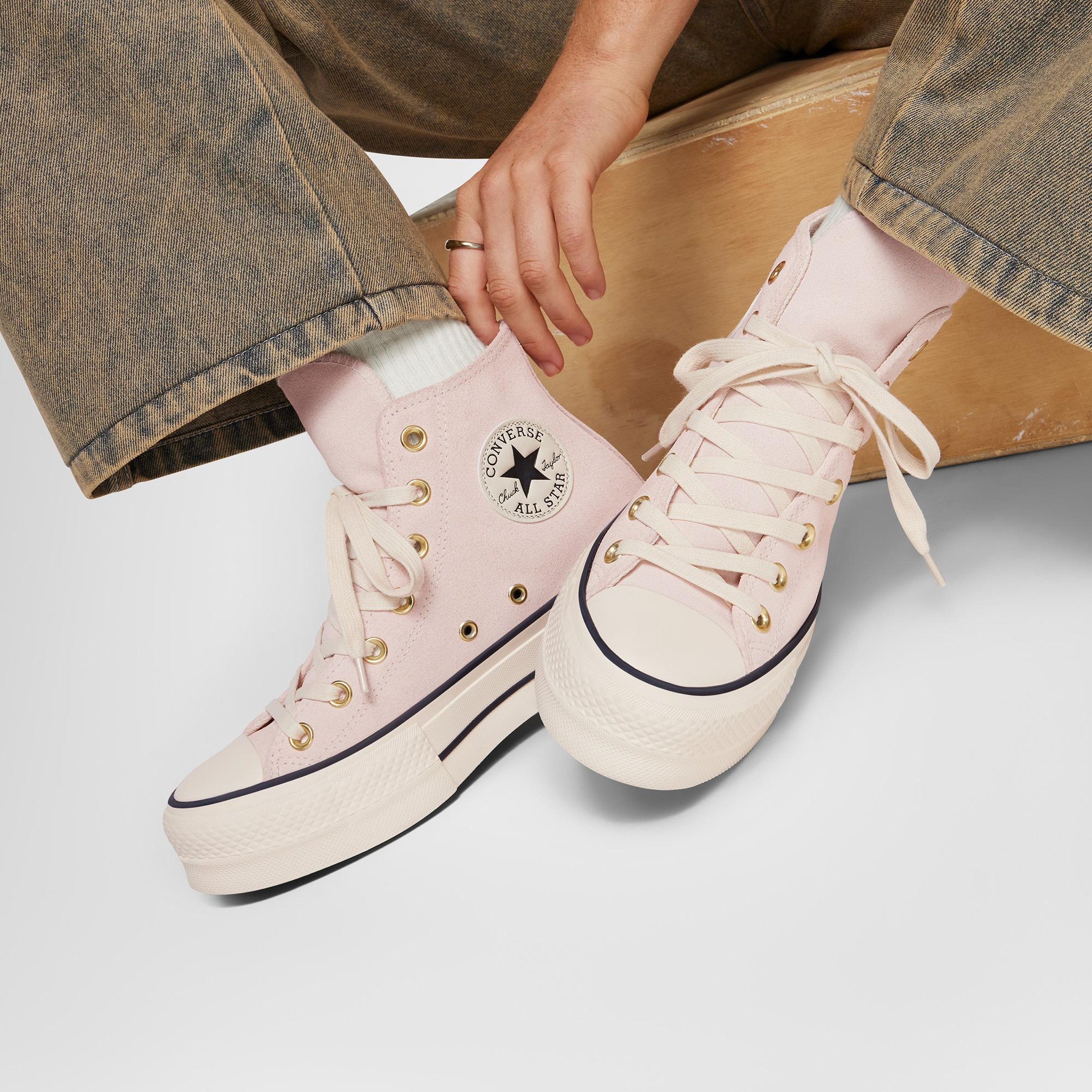Converse Chuck Taylor All Star Lift Unisex Pembe Süet Platform Deri Sneaker
