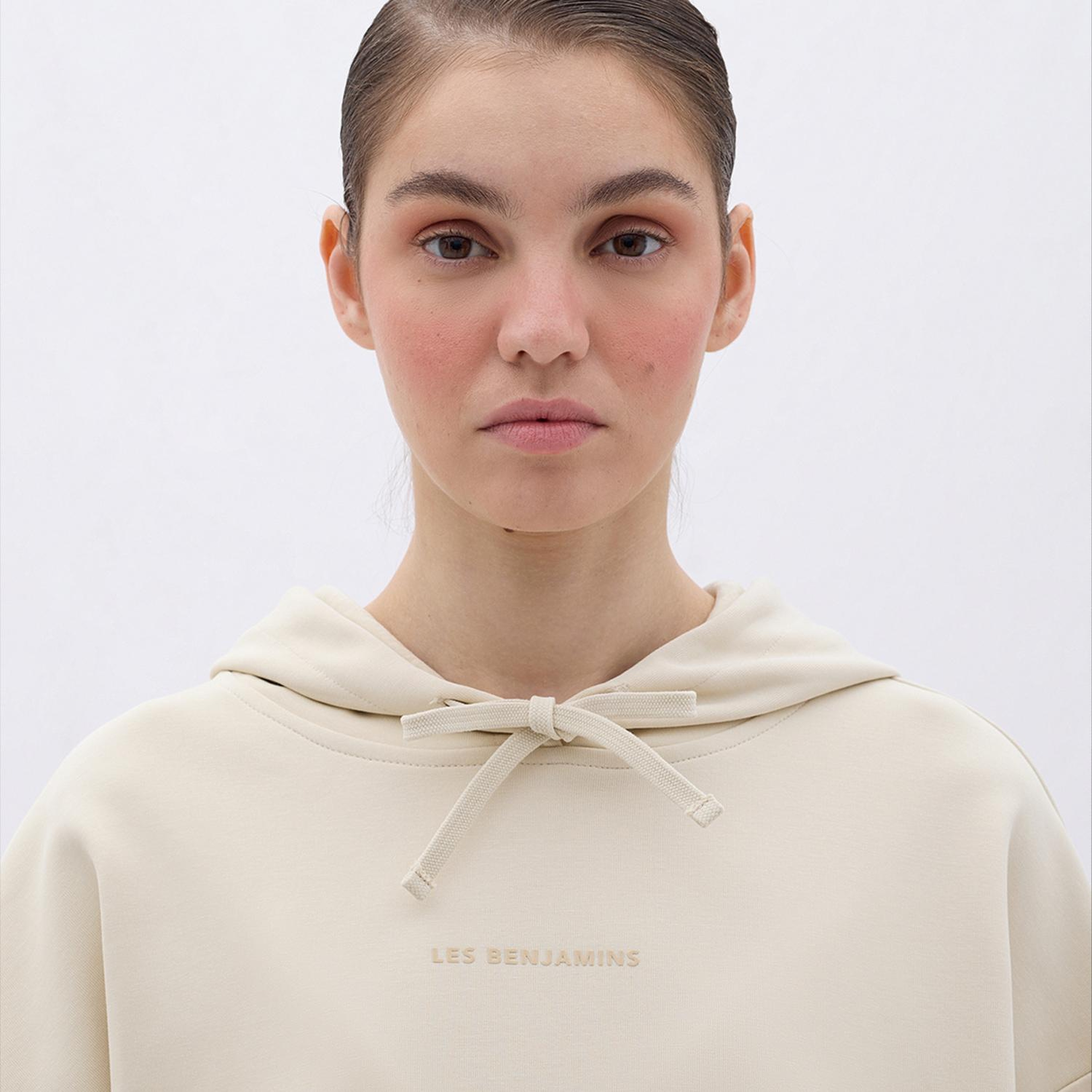 Les Benjamins Classics Kadın Krem Hoodie