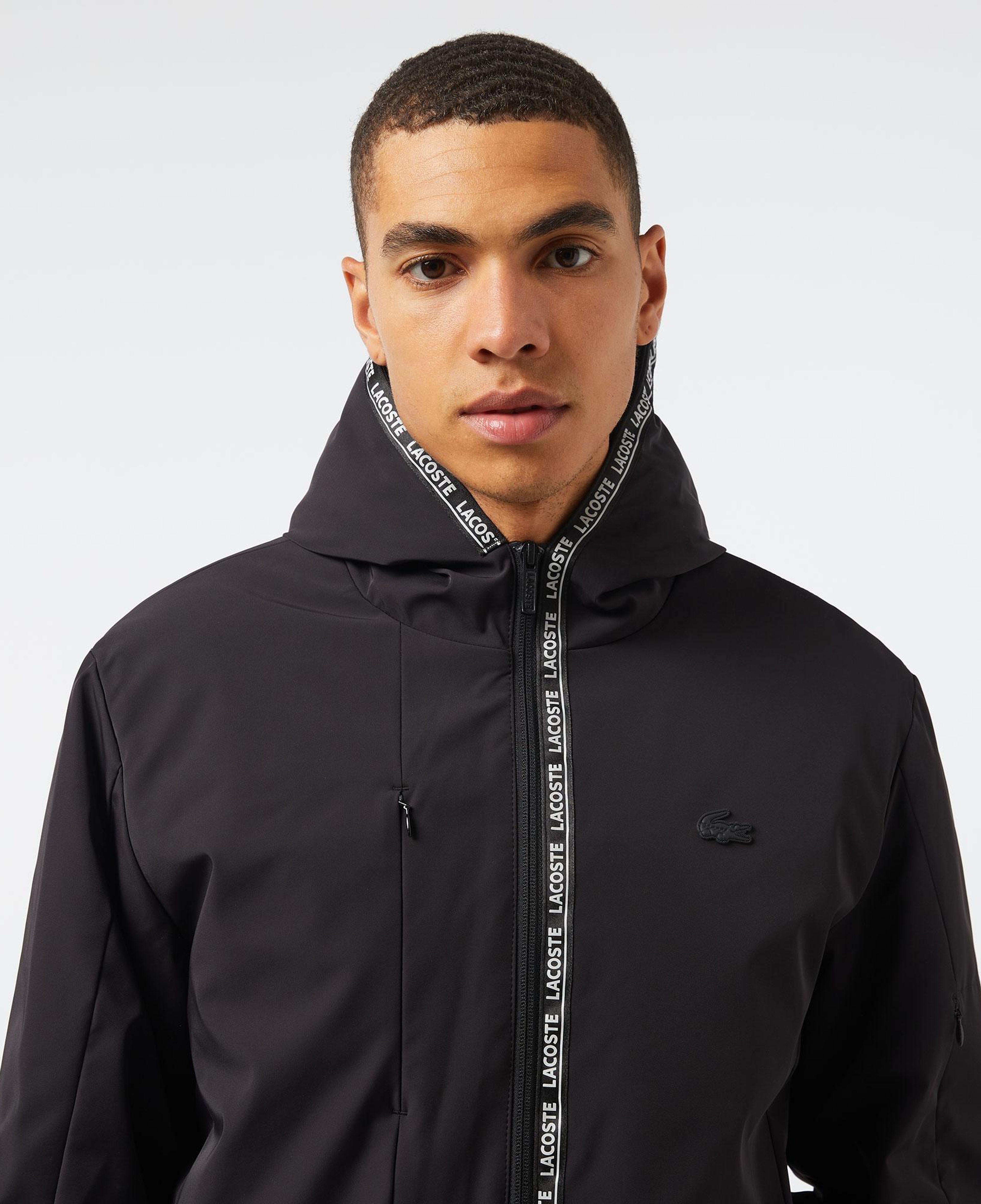Erkek Regular Fit Kapüşonlu Siyah Mont