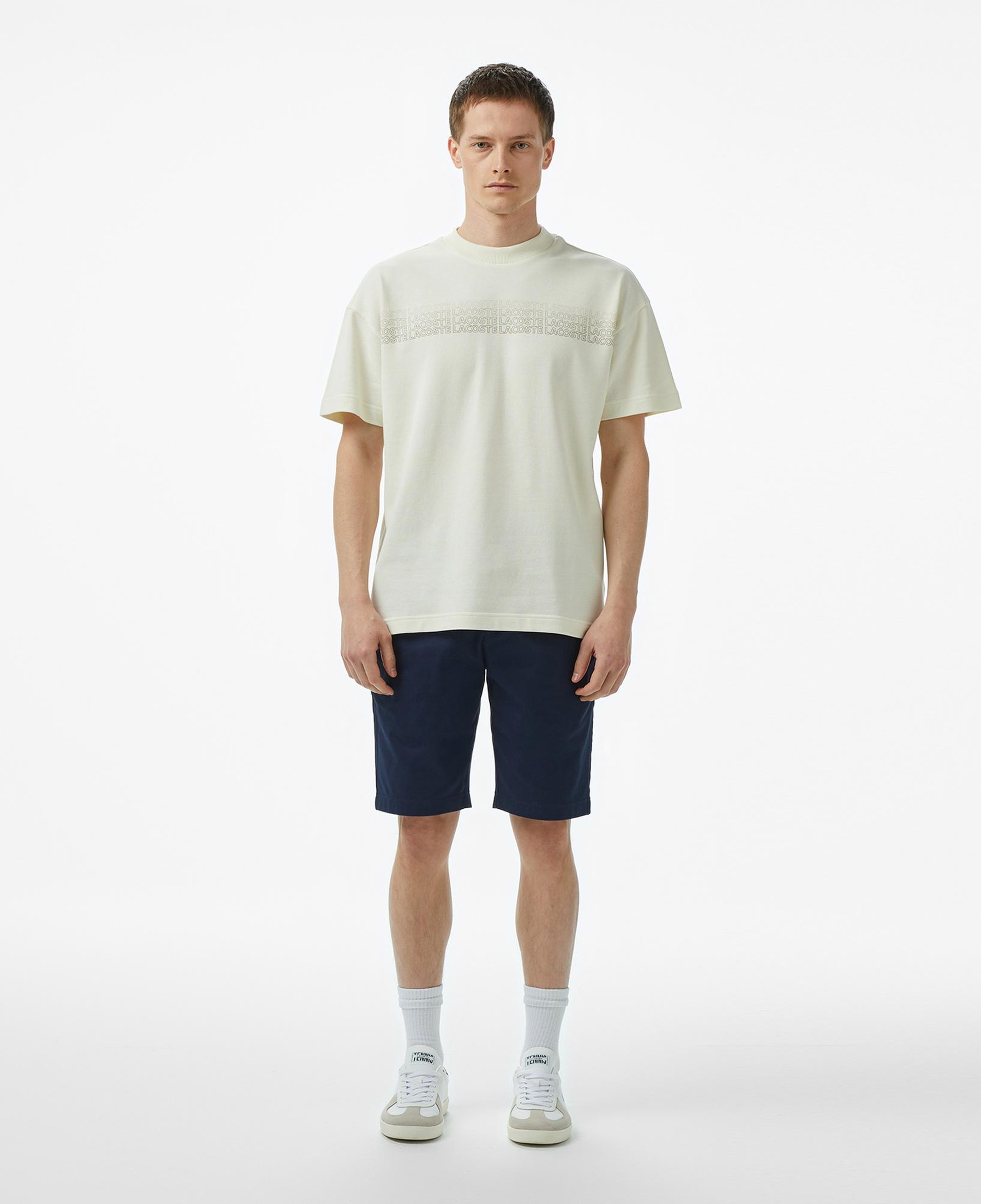 Lacoste Erkek Oversize Fit Bisiklet Yaka Baskılı Beyaz T-Shirt