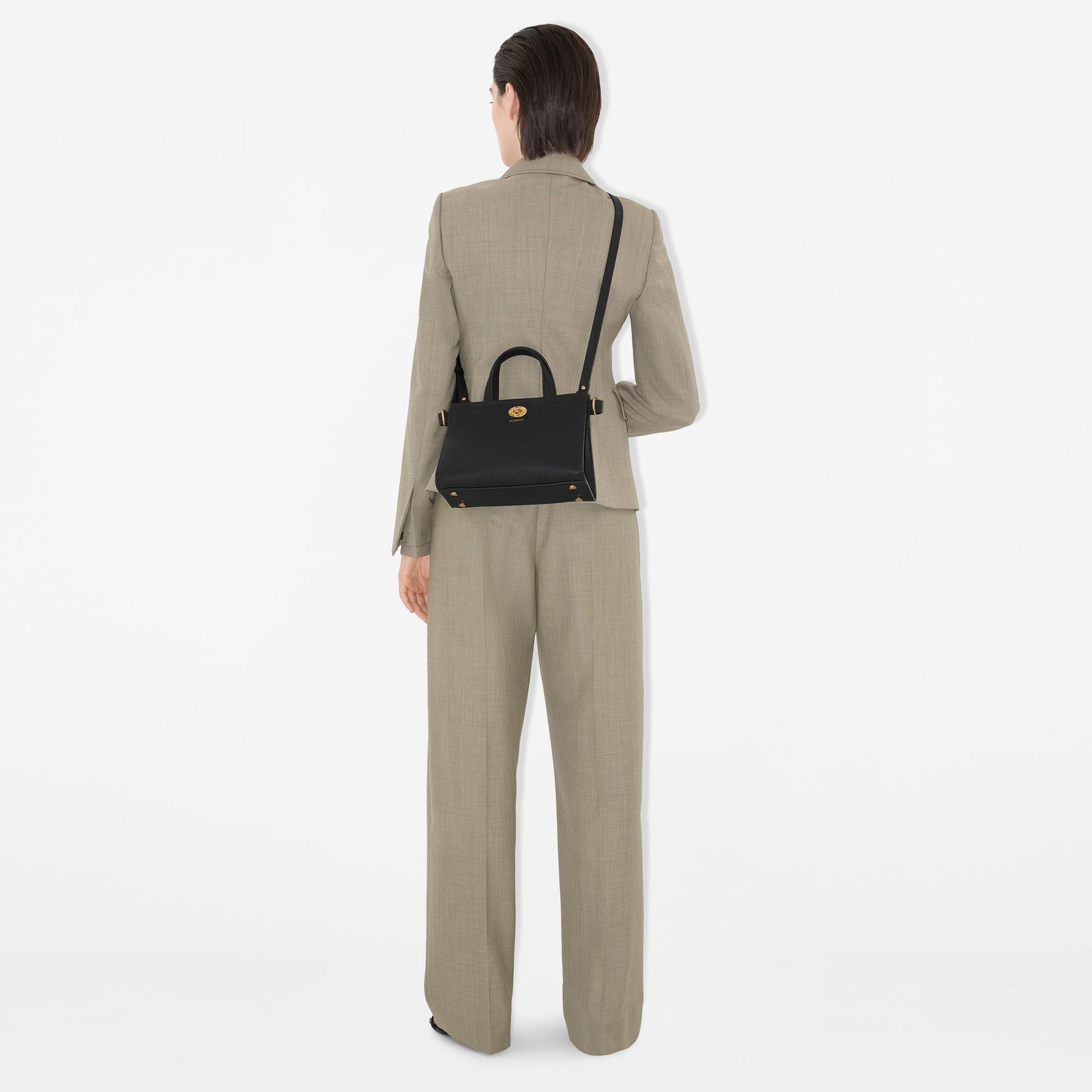 Burberry Mini Cotswolds Kadın Siyah Tote Çanta