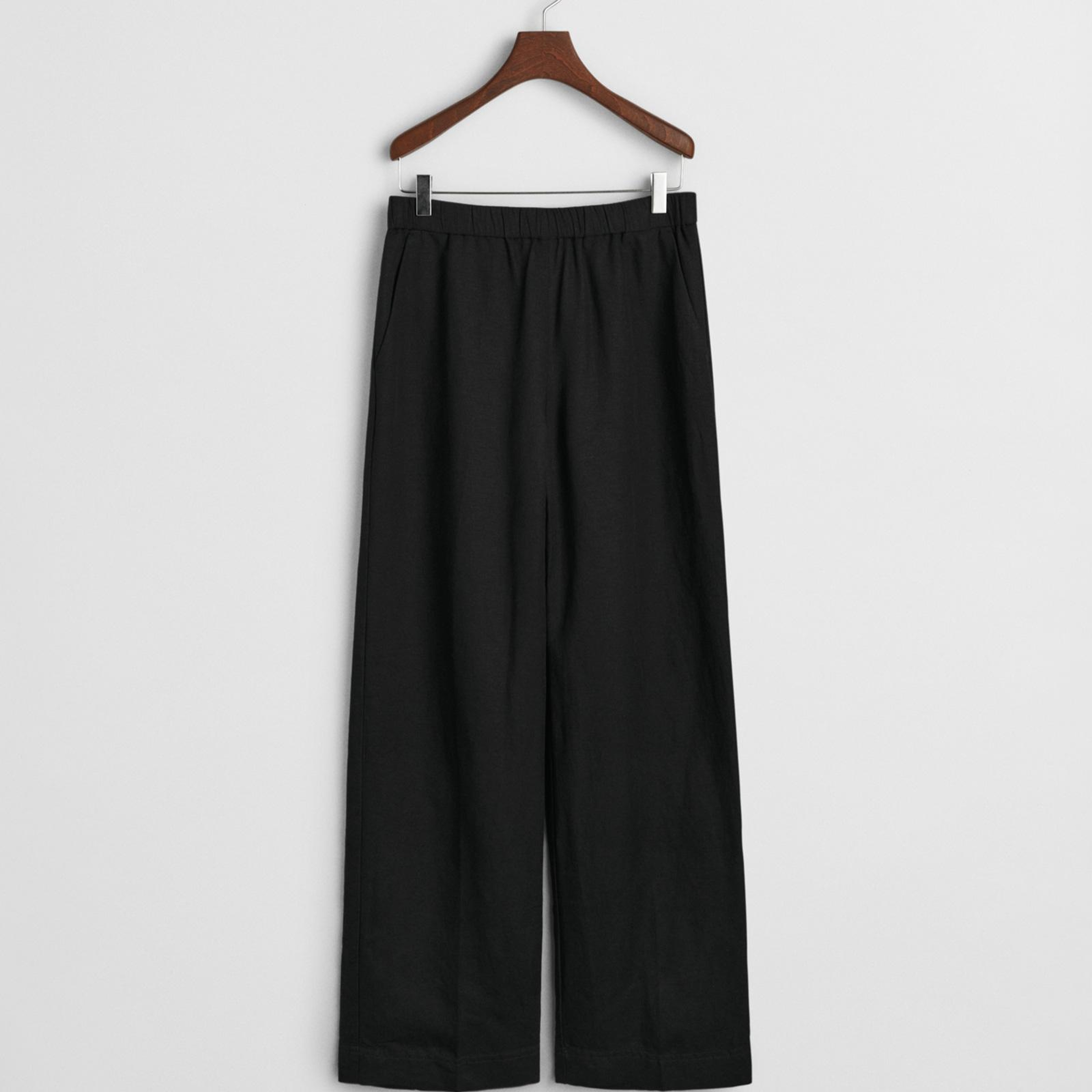 GANT Kadın Siyah Relaxed Fit Pantolon