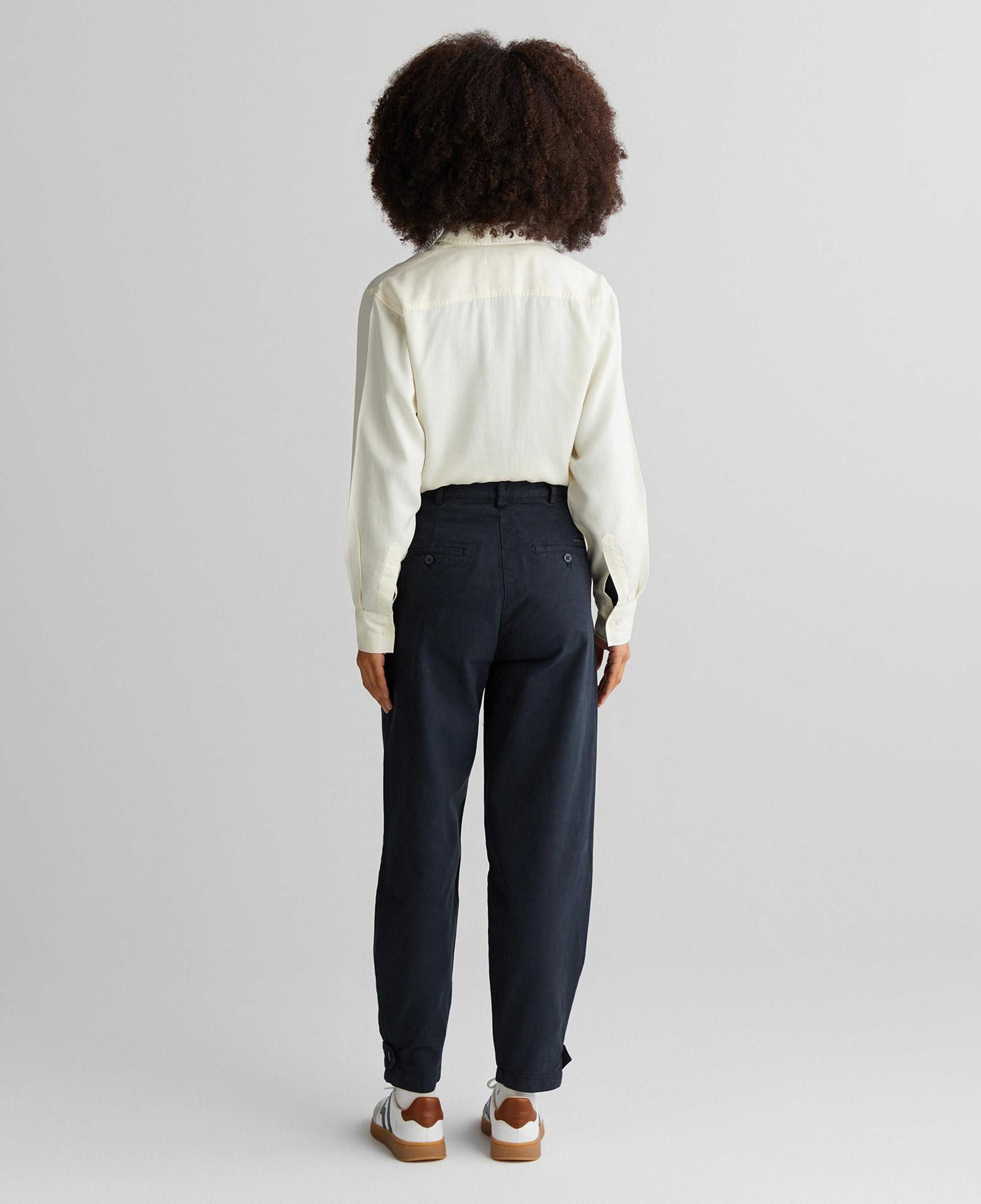 GANT Kadın Siyah Tapered Fit Pantolon