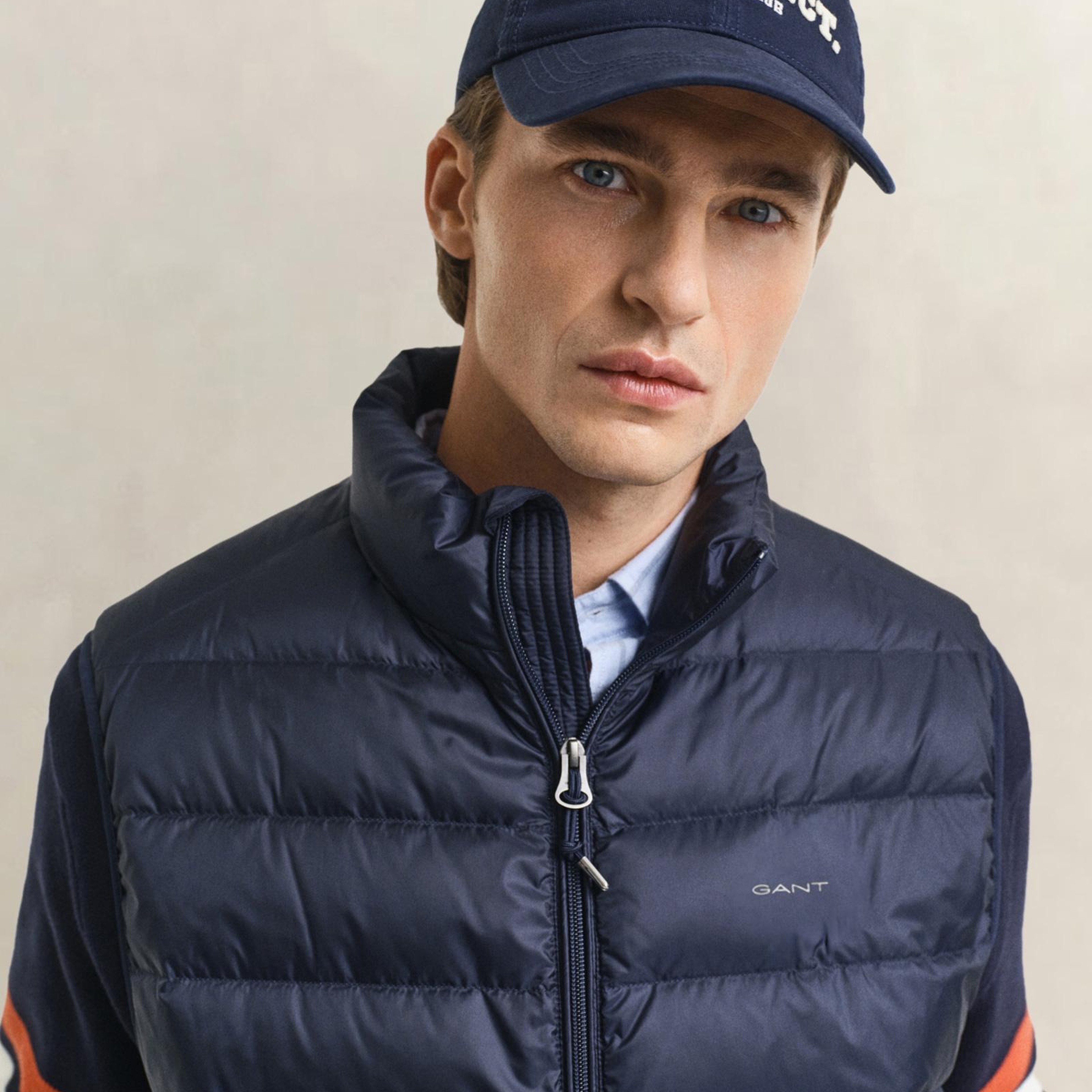 GANT Erkek Lacivert Regular Fit Dik Yaka Kaz Tüyü Yelek