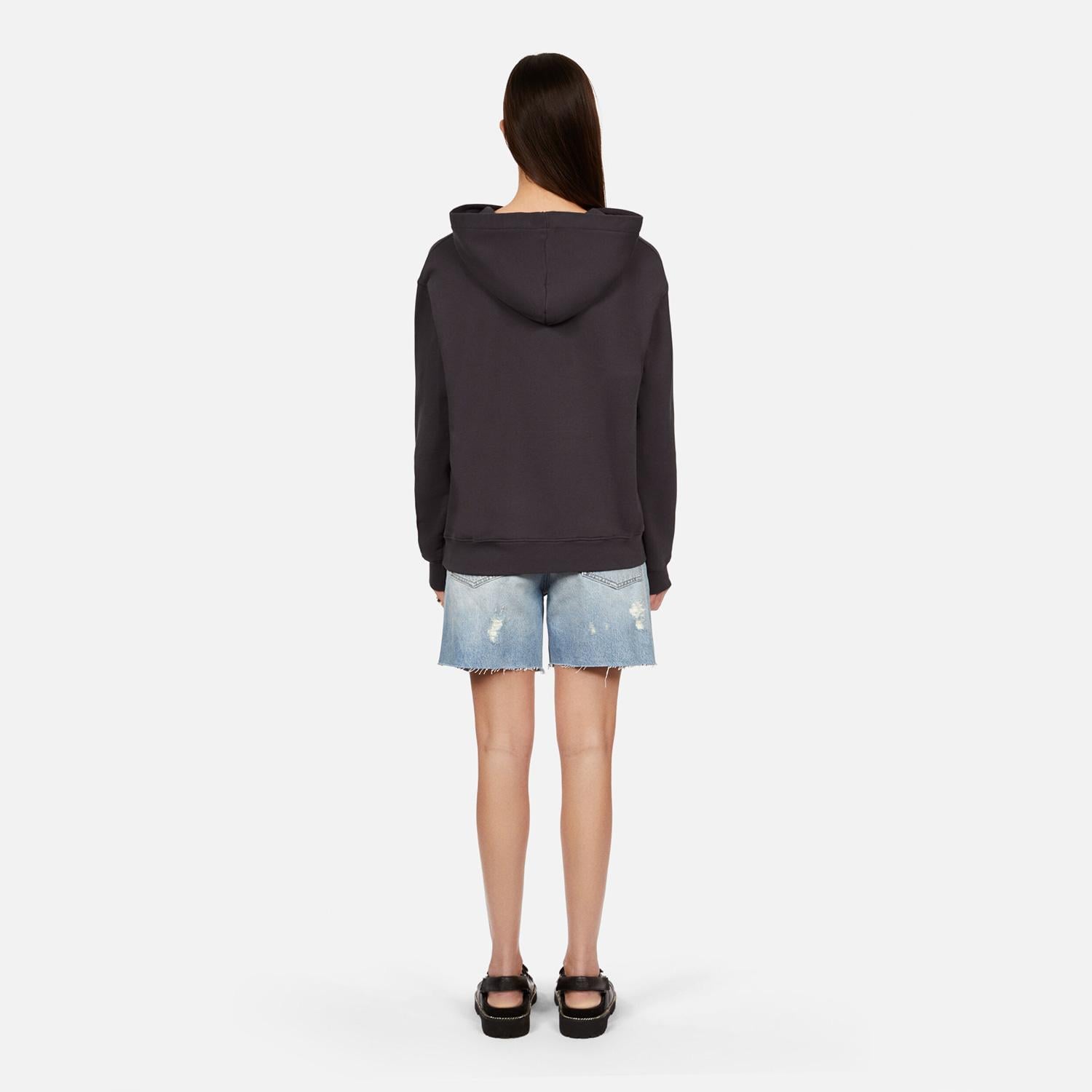 KADIN BASKILI KAPÜŞONLU GRİ SWEATSHIRT