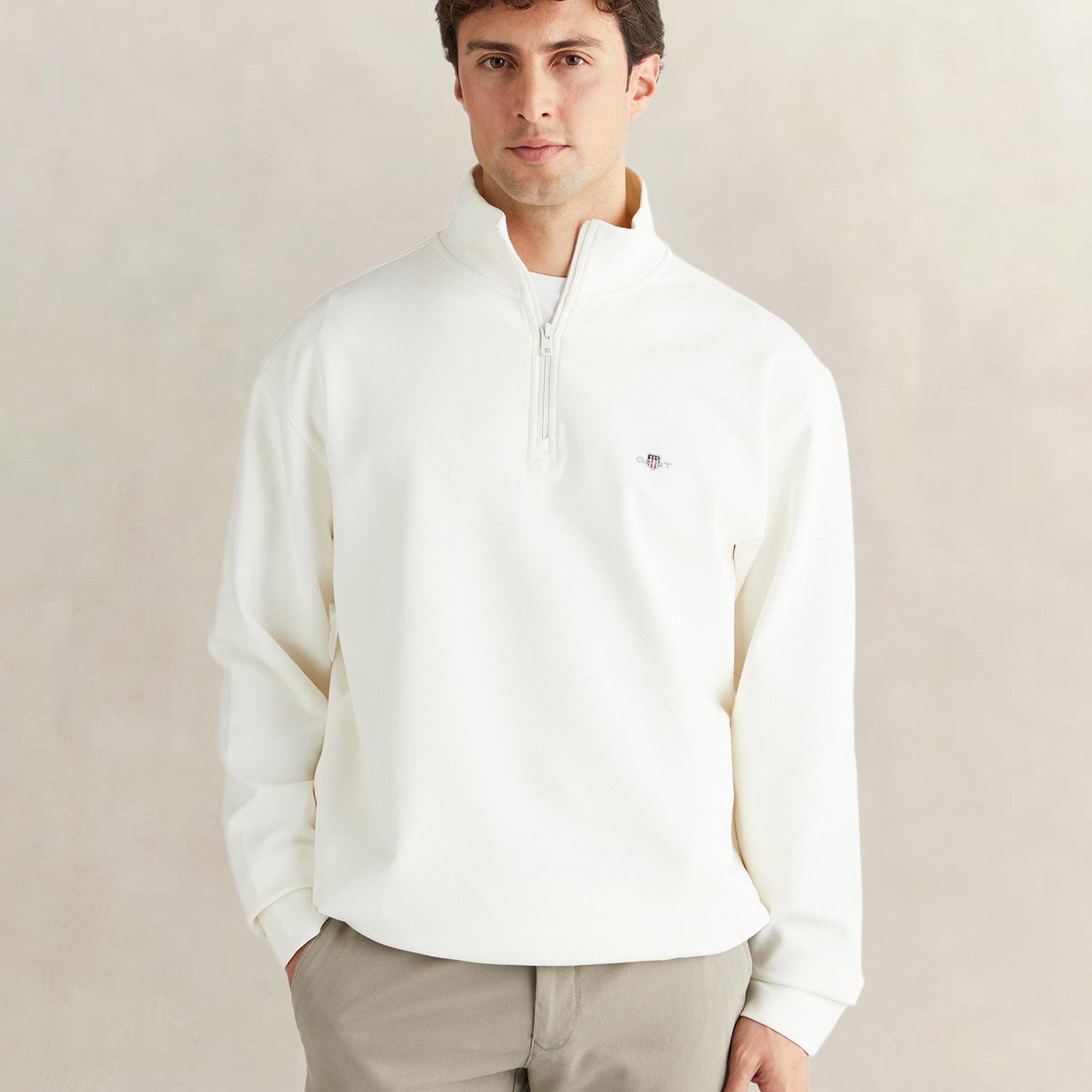 GANT Erkek Beyaz Relaxed Fit Yarım Fermuarlı Sweatshirt