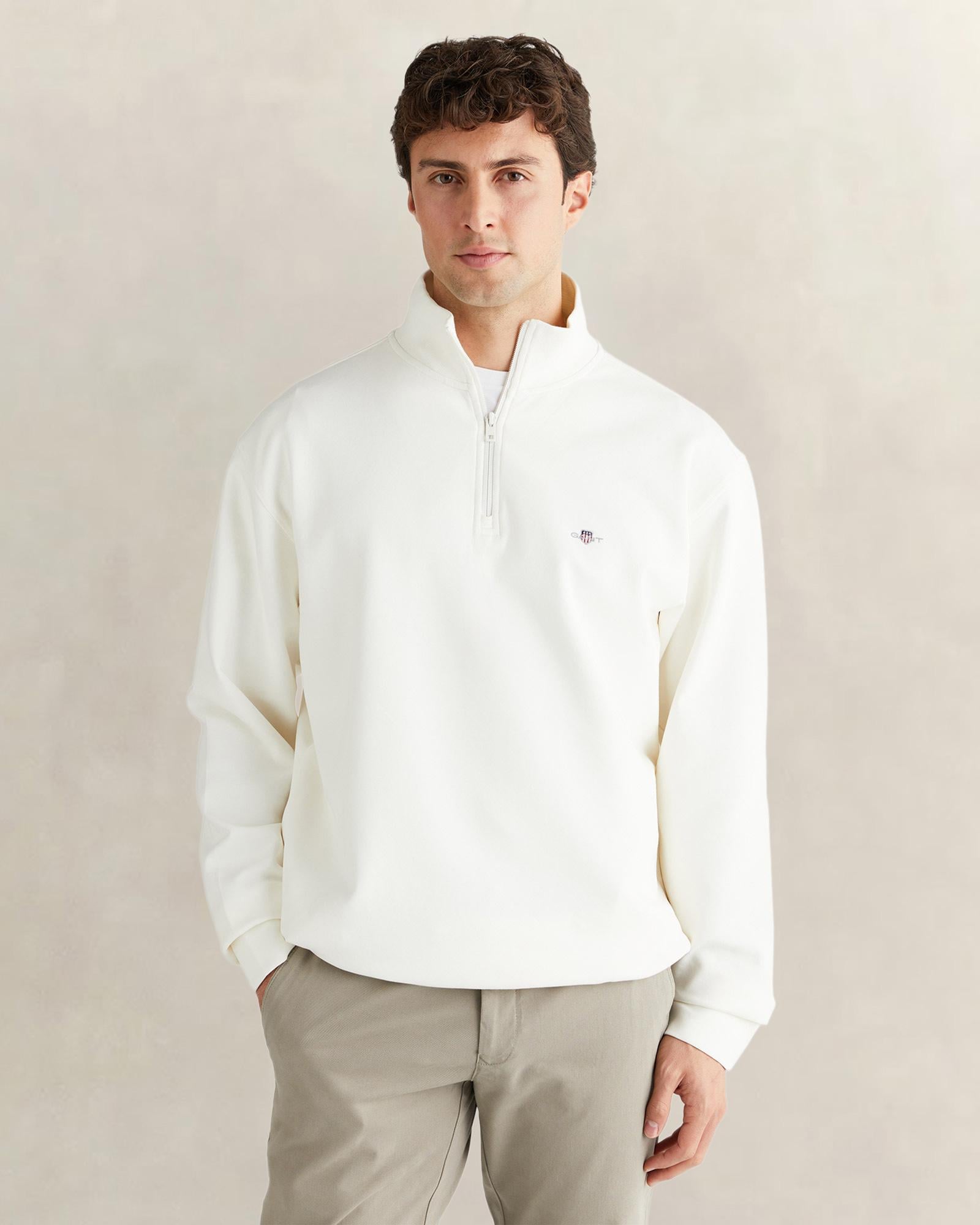 GANT Erkek Beyaz Relaxed Fit Yarım Fermuarlı Sweatshirt
