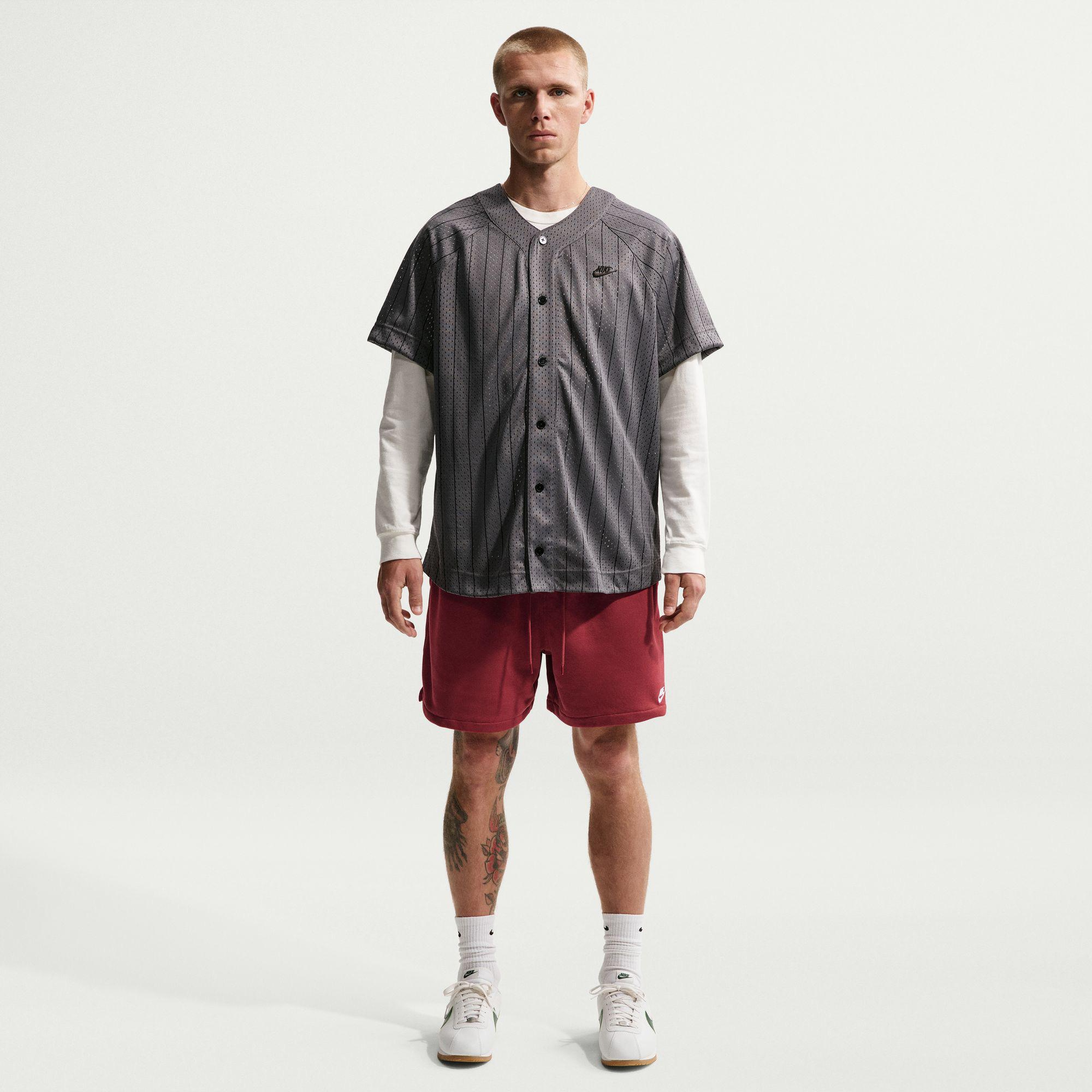 Nike Club Flow Erkek Bordo Şort