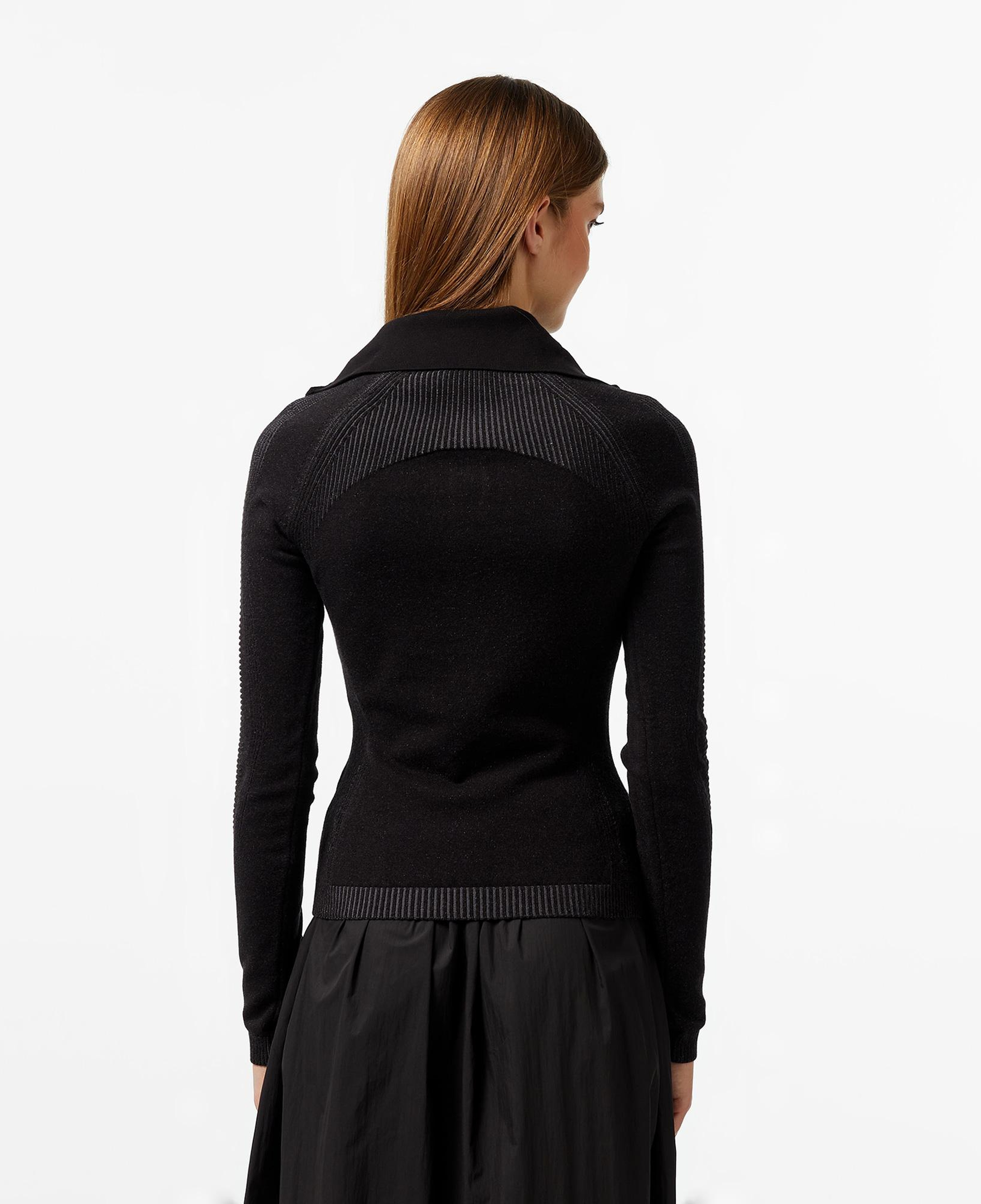 Kadın Slim Fit Yarım Fermuarlı Siyah Triko