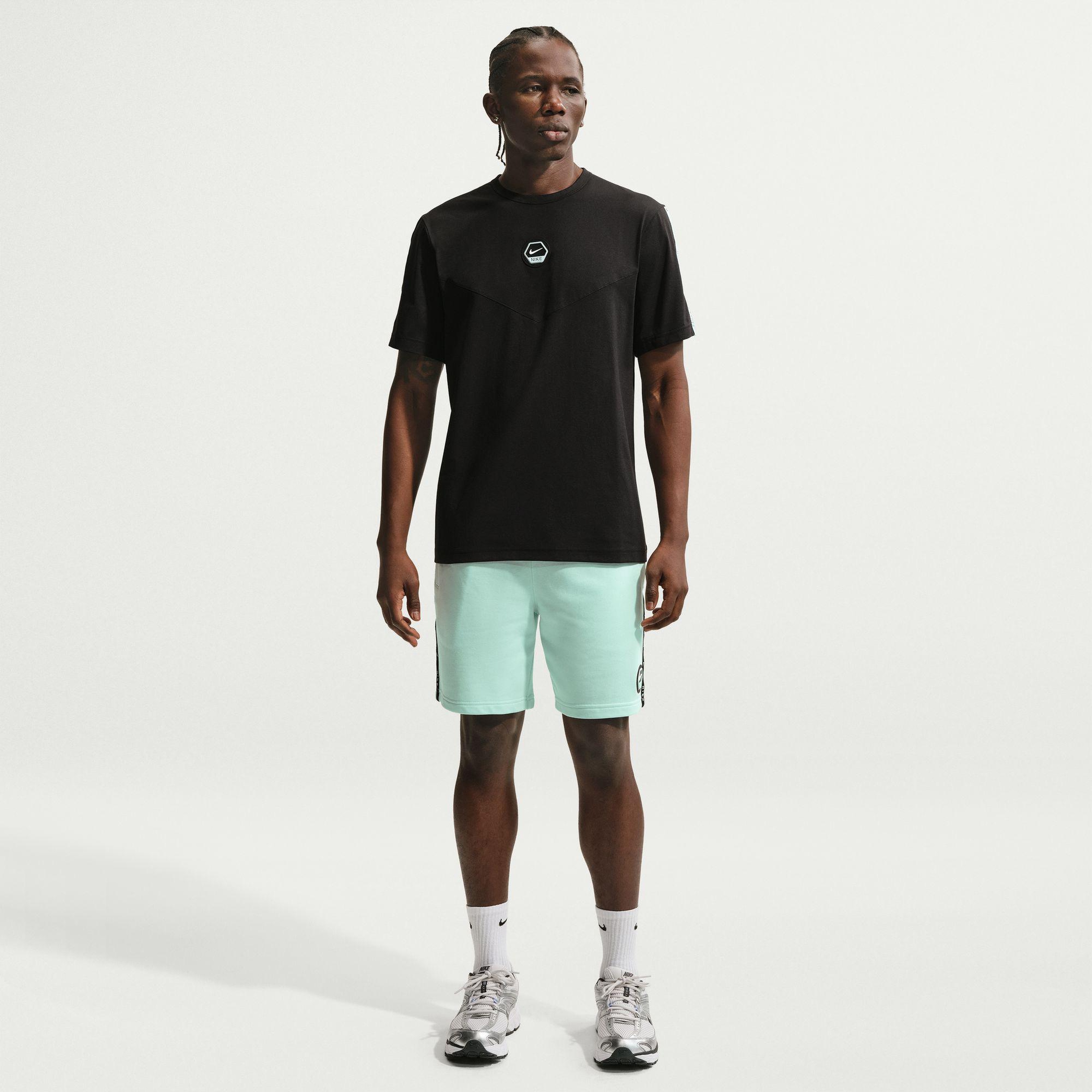 Nike Sportswear City Side Dri-Fit Erkek Siyah T-Shirt