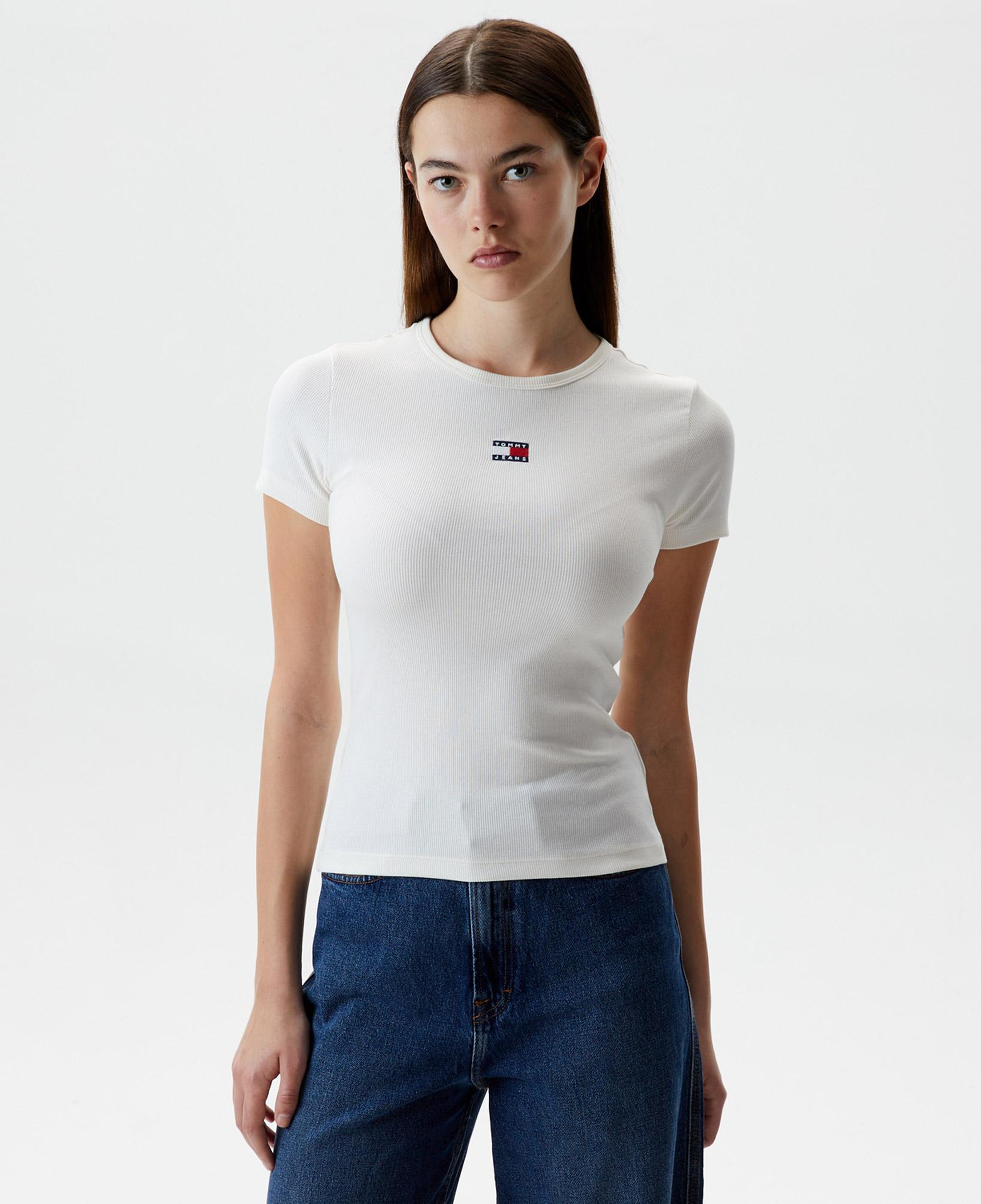 Tommy Jeans Slim Badge Rib Kadın Beyaz T-Shirt