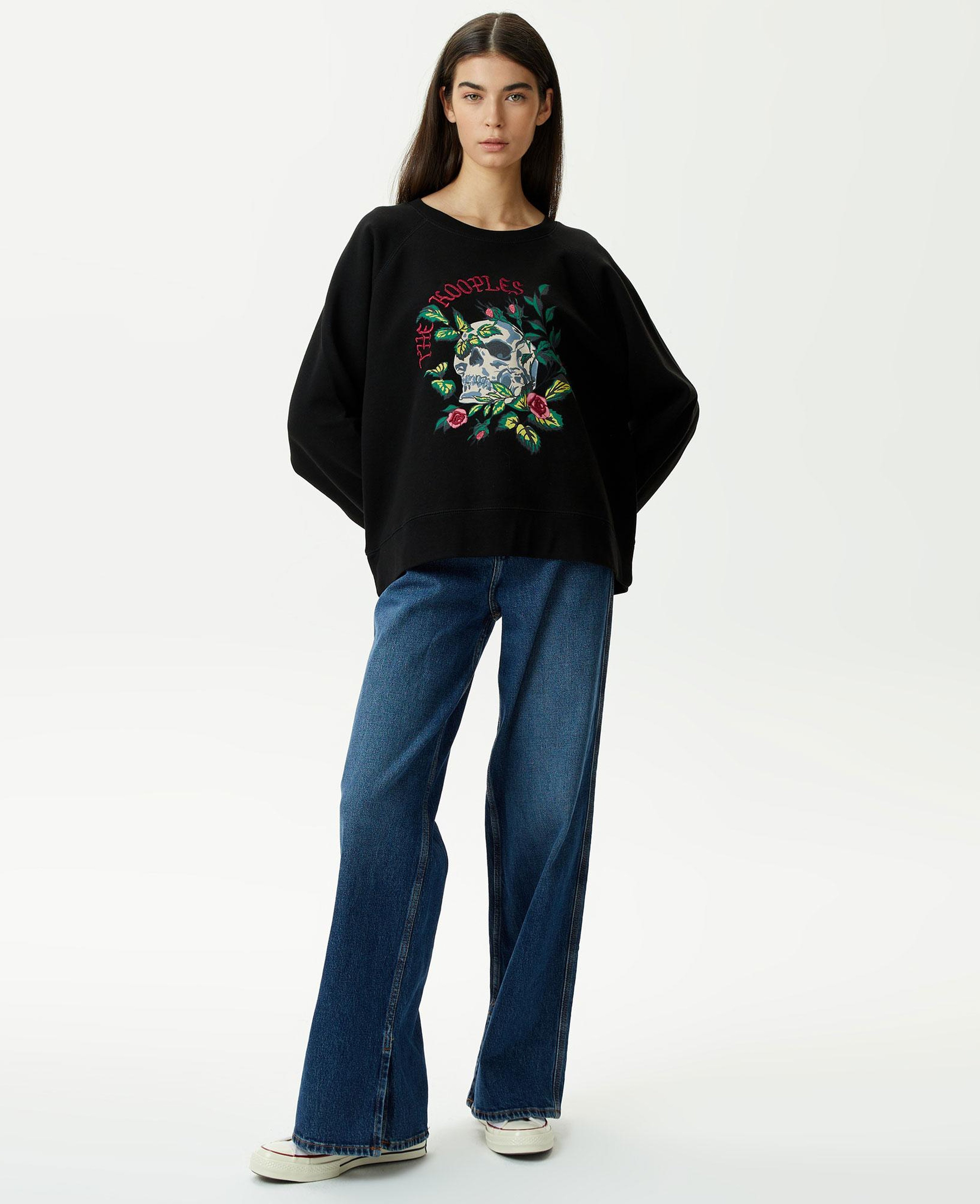 KADIN BASKILI BİSİKLET YAKA SİYAH SWEATSHIRT