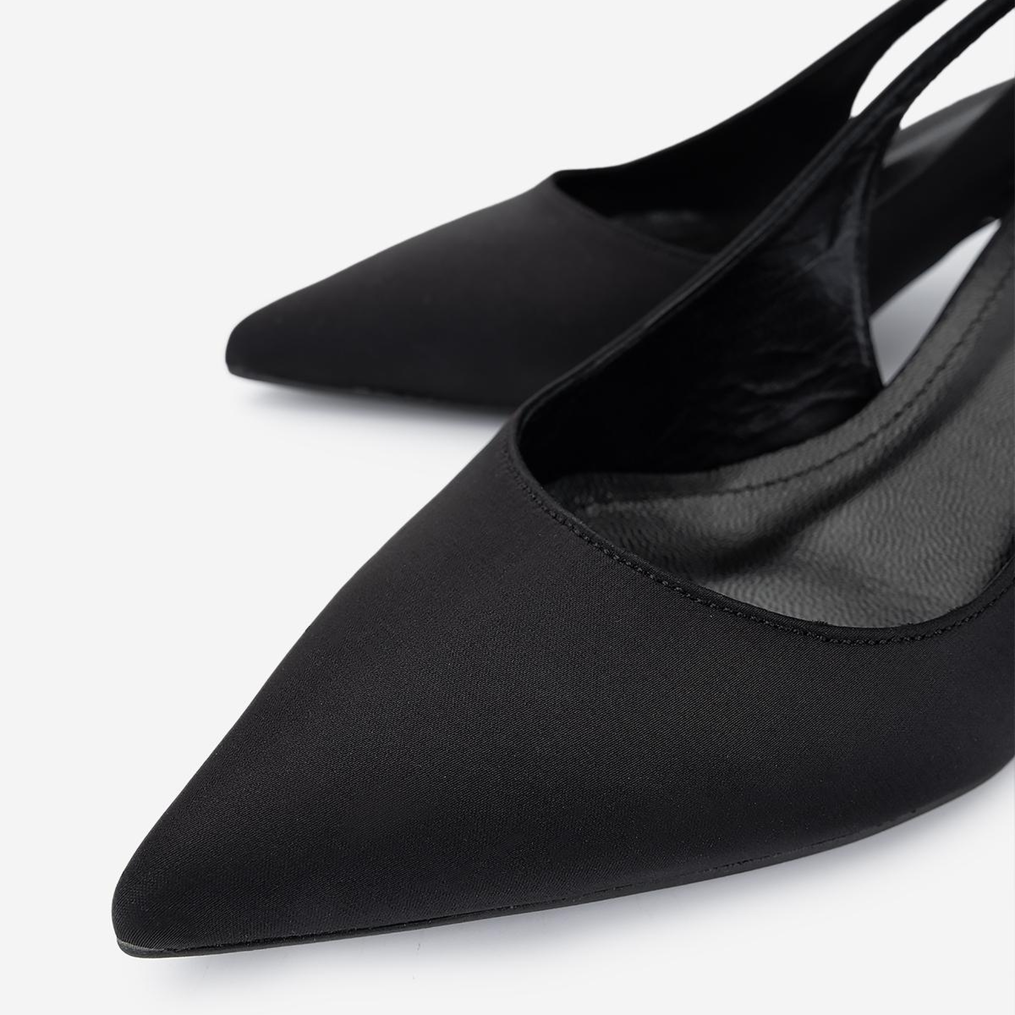 Valmenti Kadın Suni Deri Siyah Saten Slingback Ayakkabı