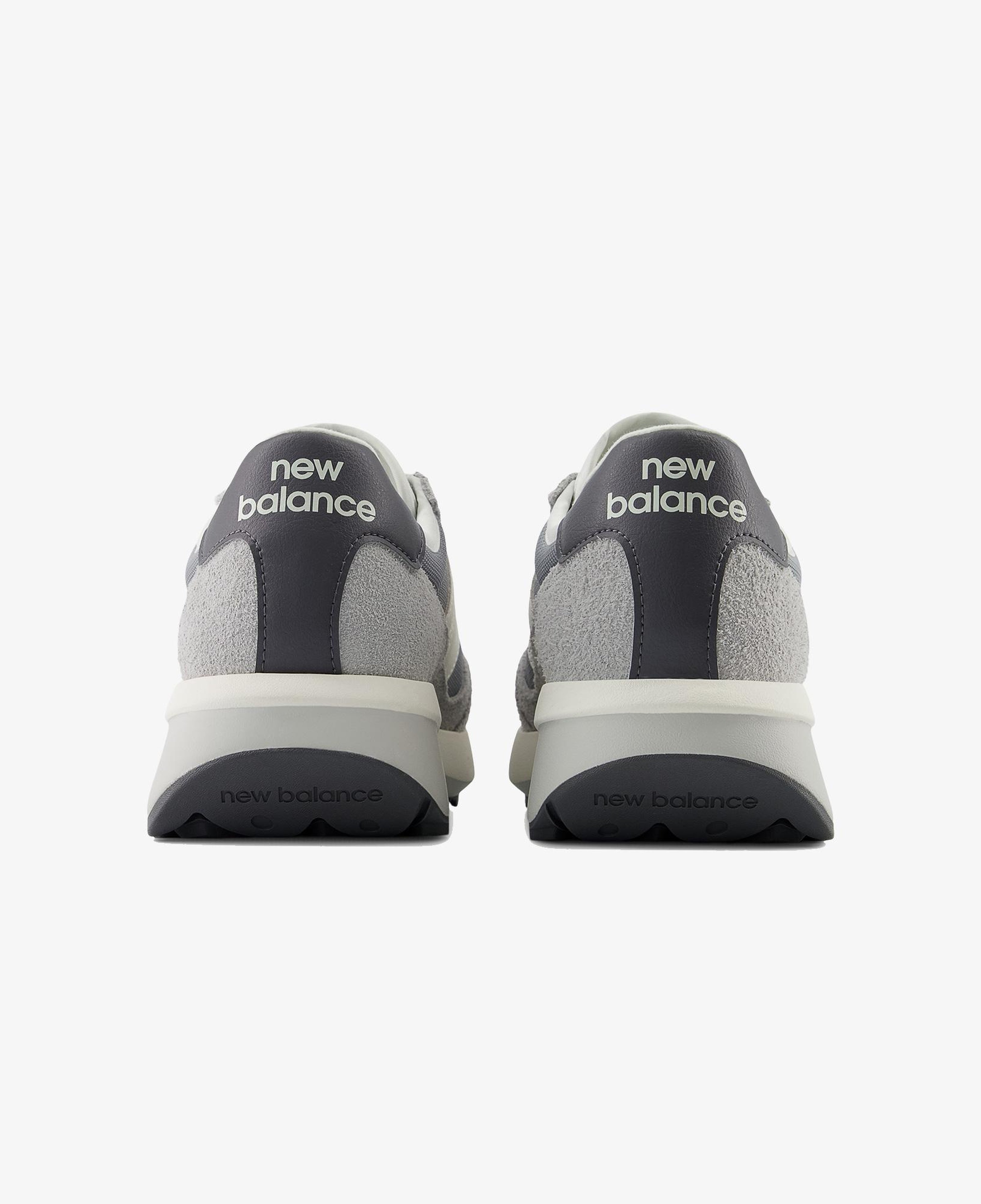 New Balance 370 Lifestyle Kadın Gri Spor Ayakkabı