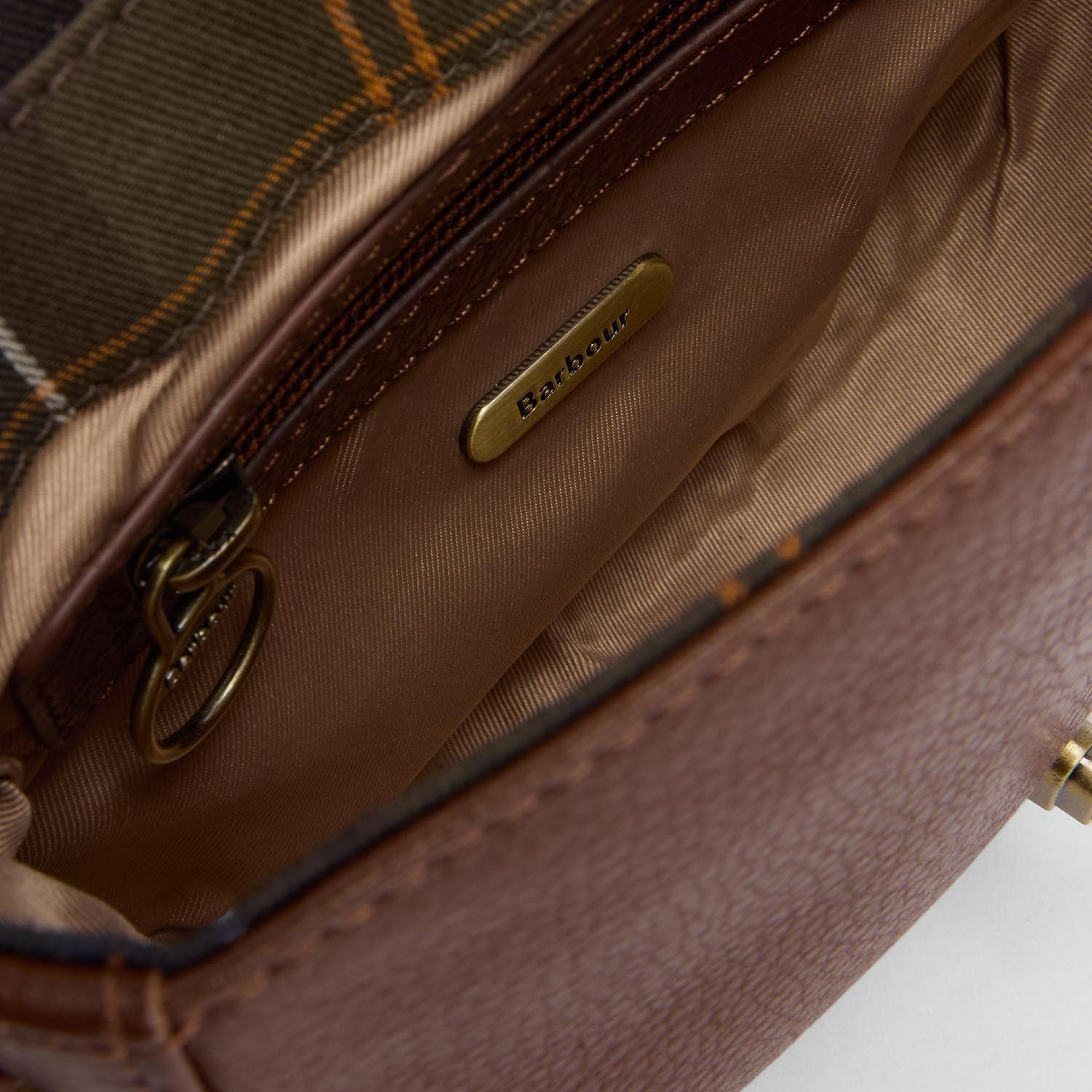 Barbour Elm Deri Çapraz Çanta