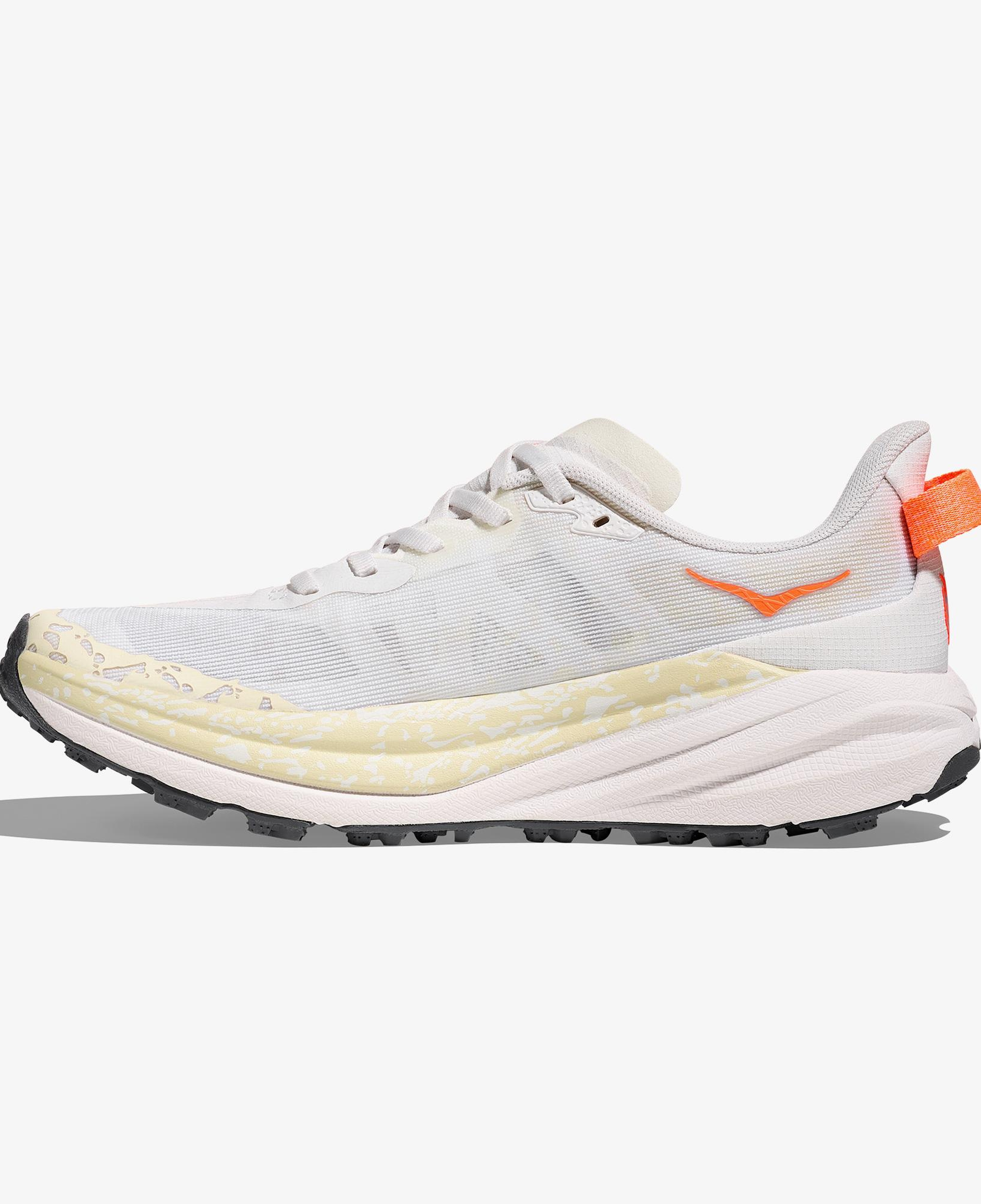 Hoka Speedgoat 6 Kadın Beyaz Koşu Ayakkabısı