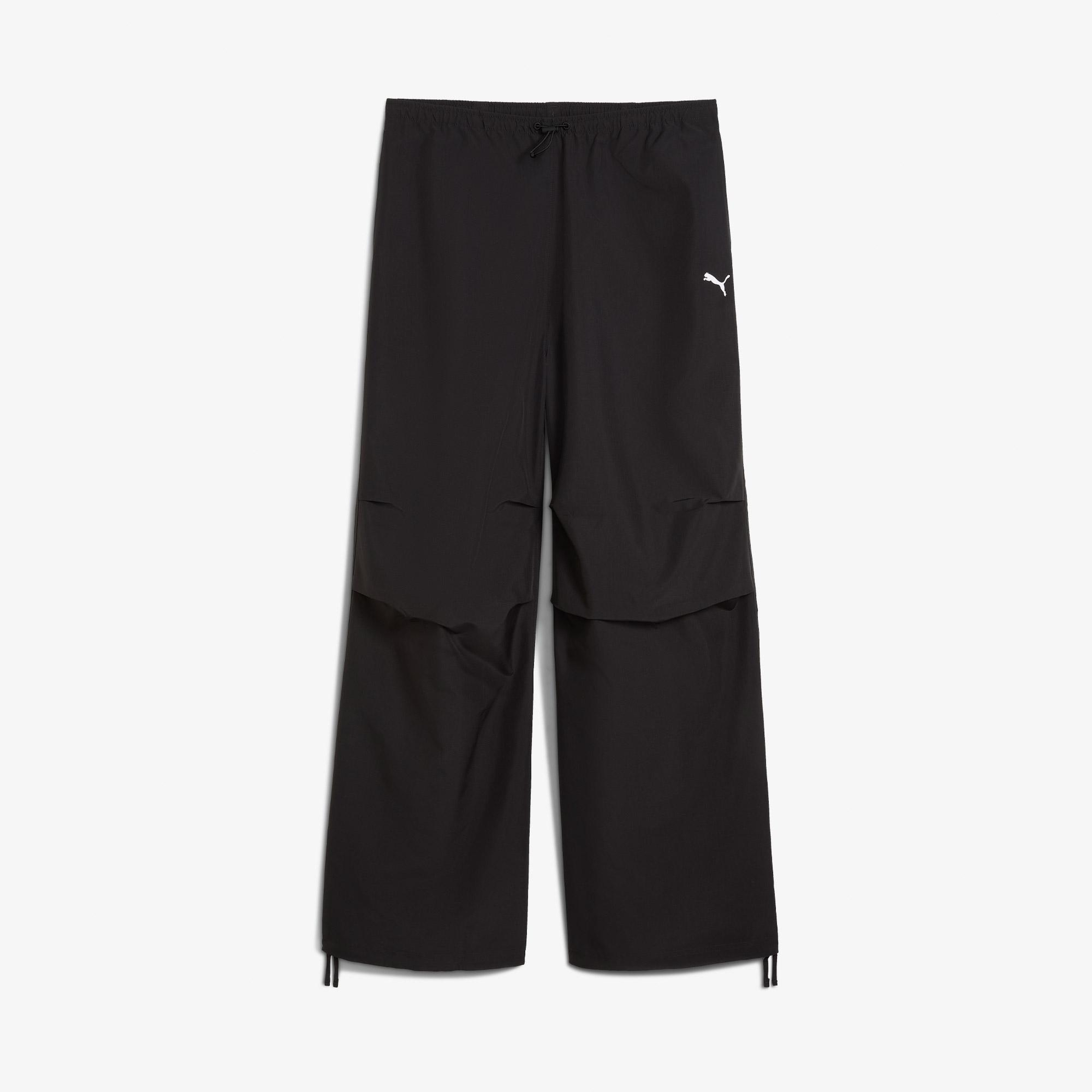 Puma Wardrobe Essentials Parachute Kadın Siyah Pantolon