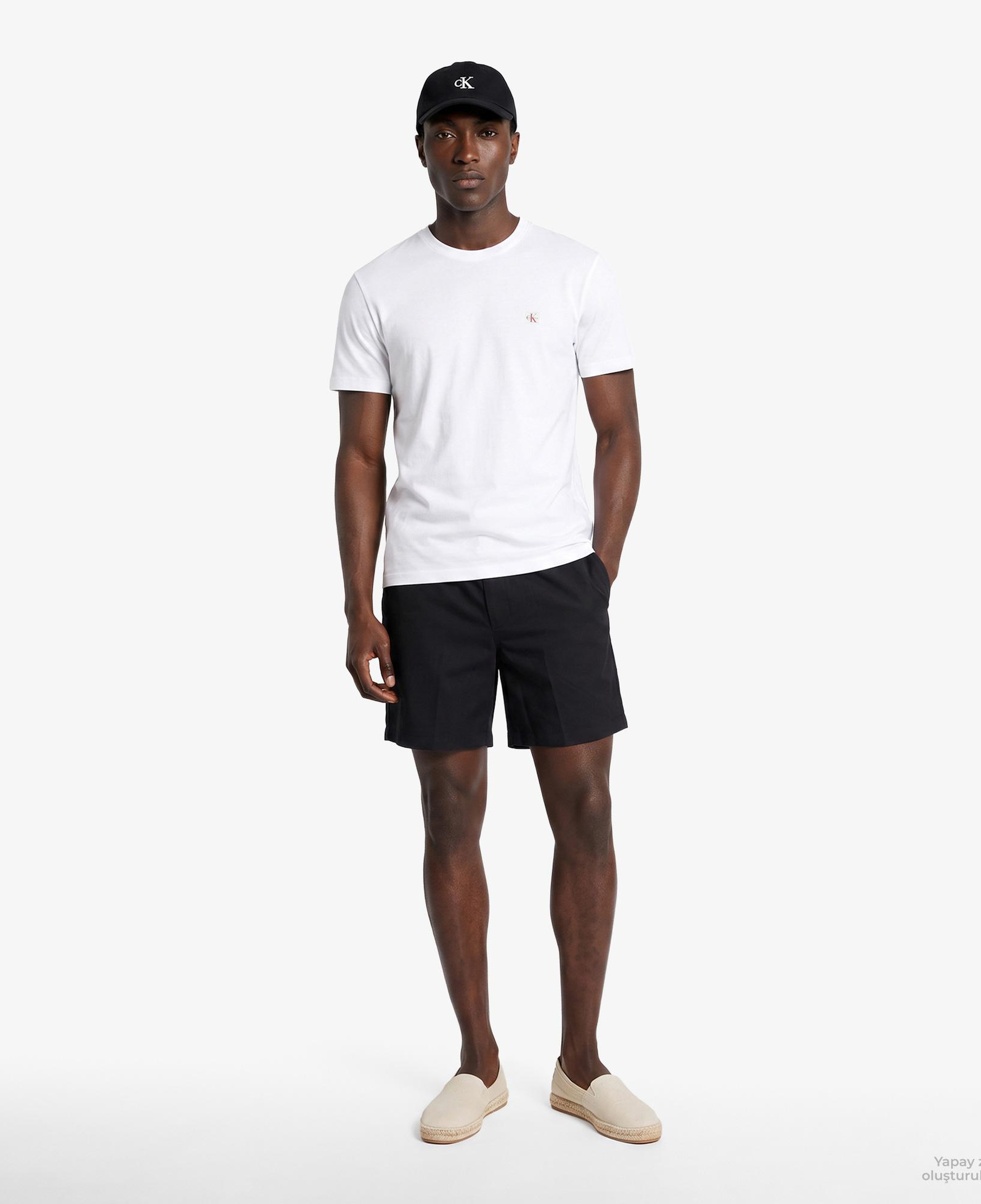 Calvin Klein Badge 30S Classic Erkek Beyaz T-Shirt