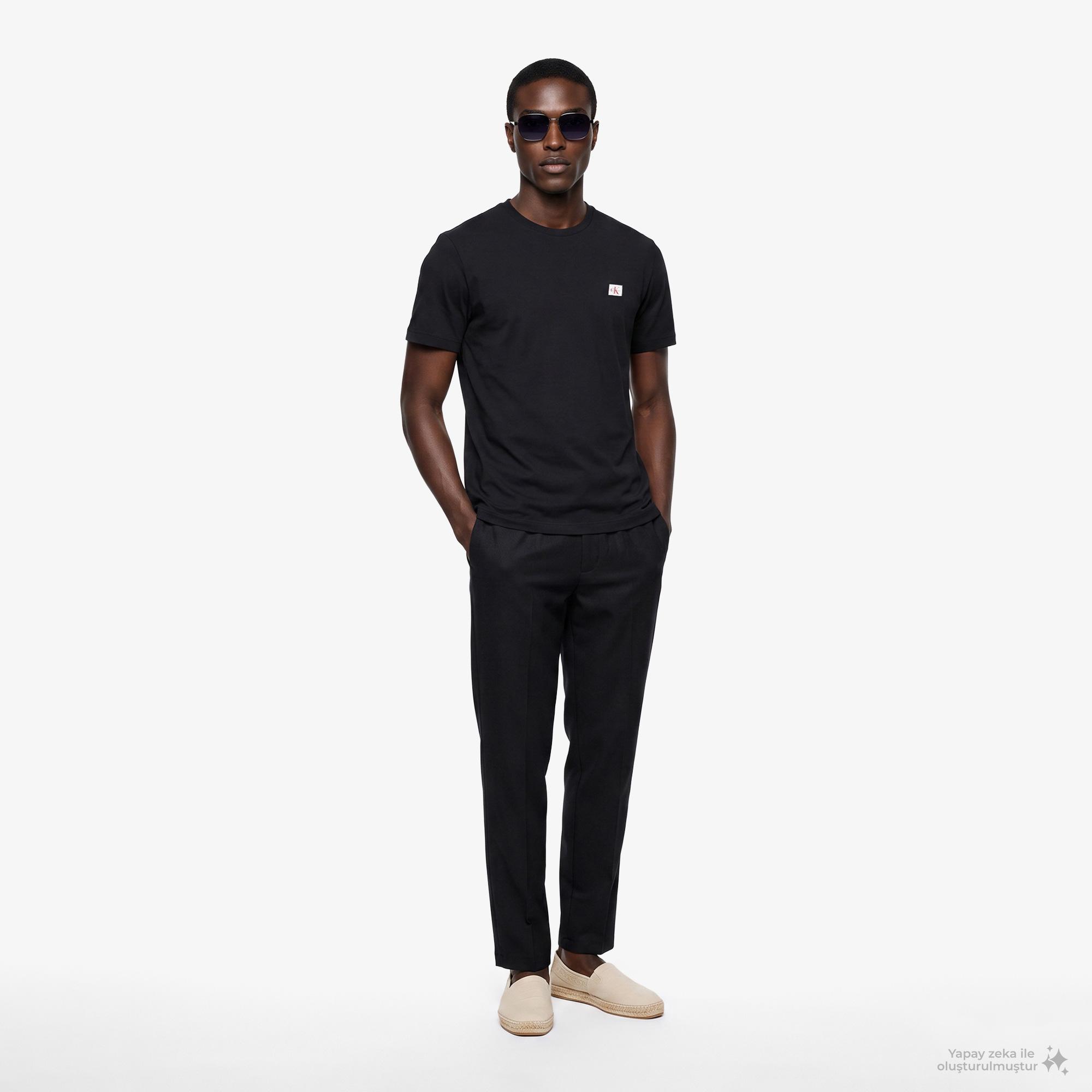 Calvin Klein Badge 30S Classic Erkek Siyah T-Shirt