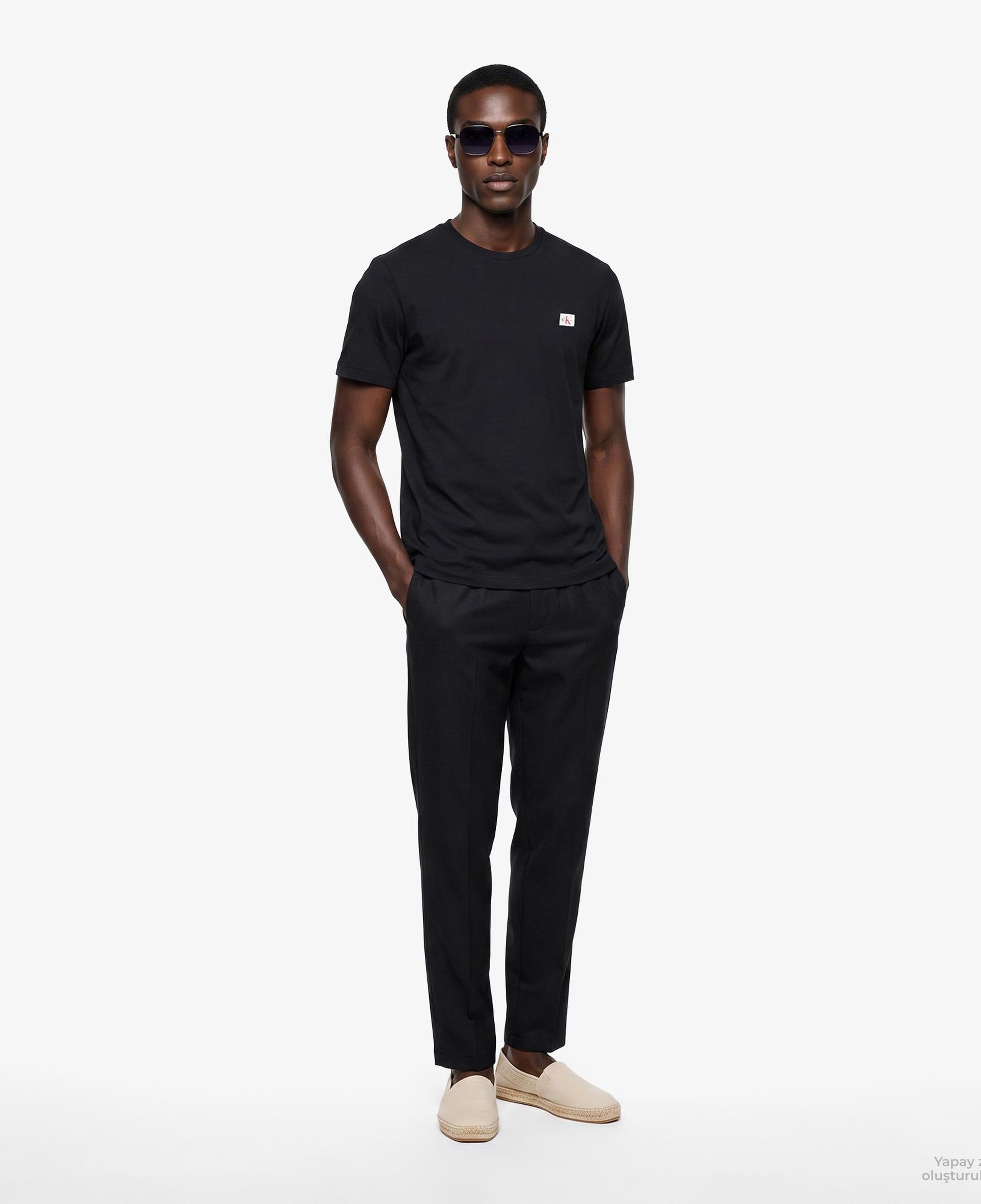 Calvin Klein Badge 30S Classic Erkek Siyah T-Shirt