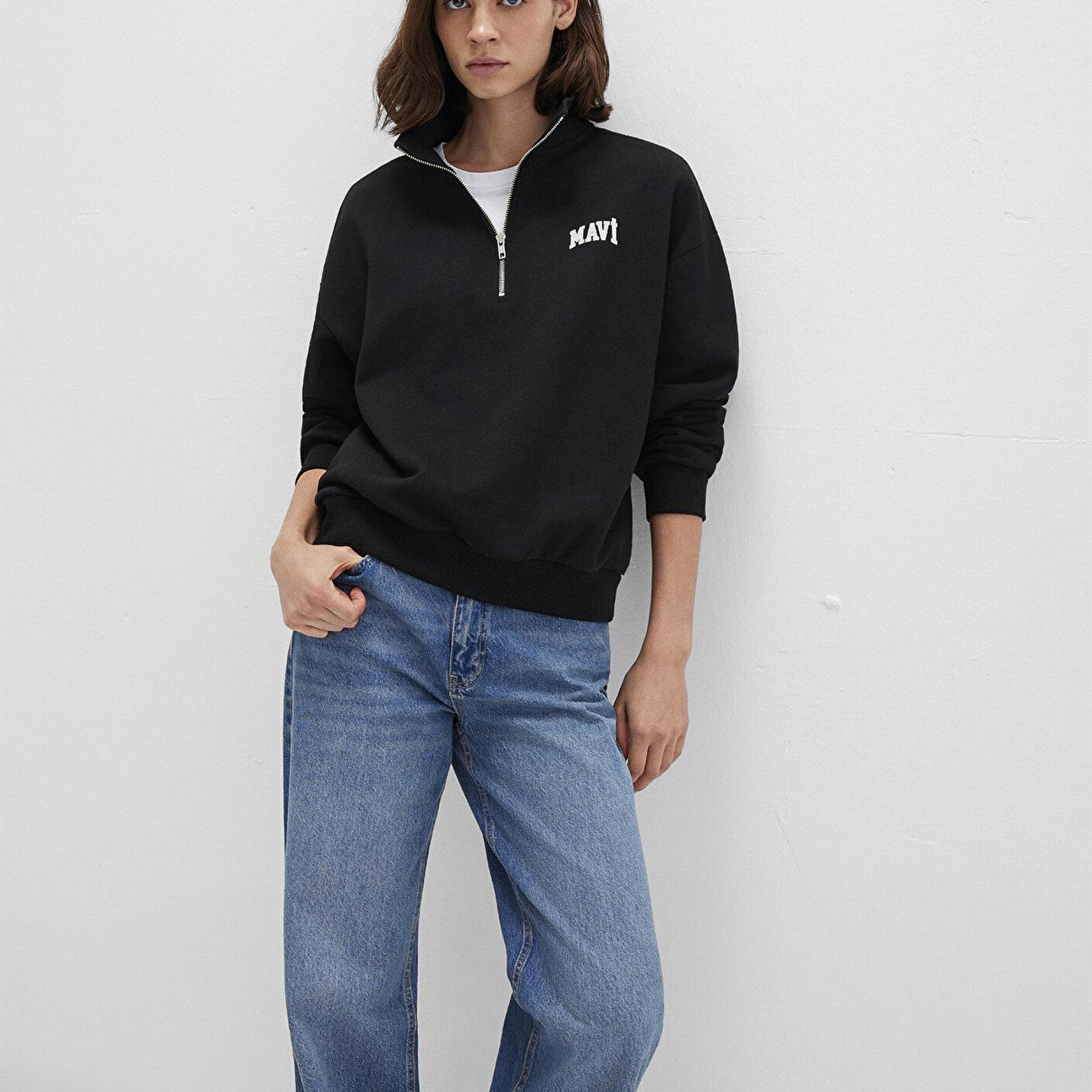 Mavi Mavi Logo Baskılı Yarı Fermuarlı Siyah Sweatshirt 1S10179-900