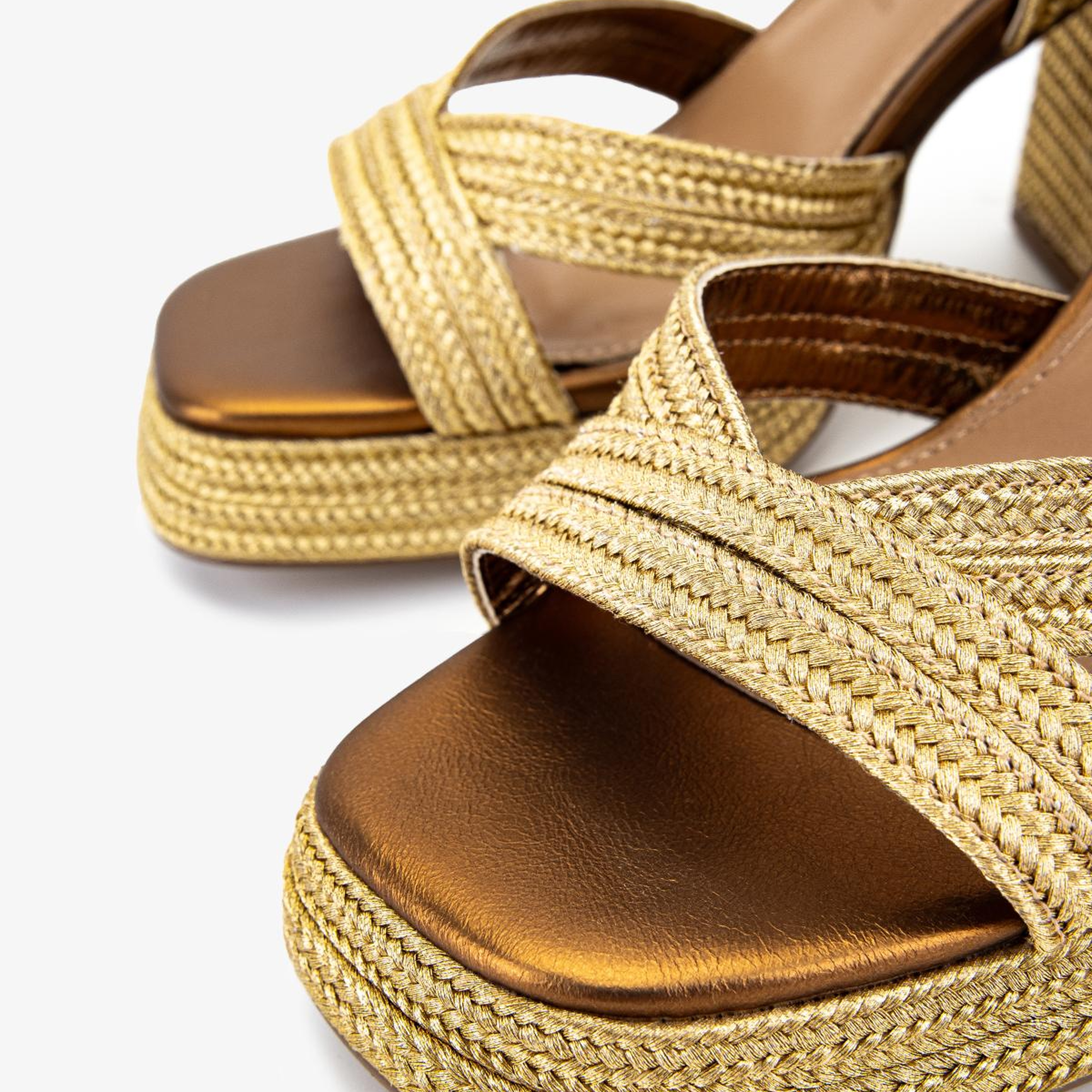 Valmenti Kadın Suni Deri/Tekstil Gold Topuklu Sandalet