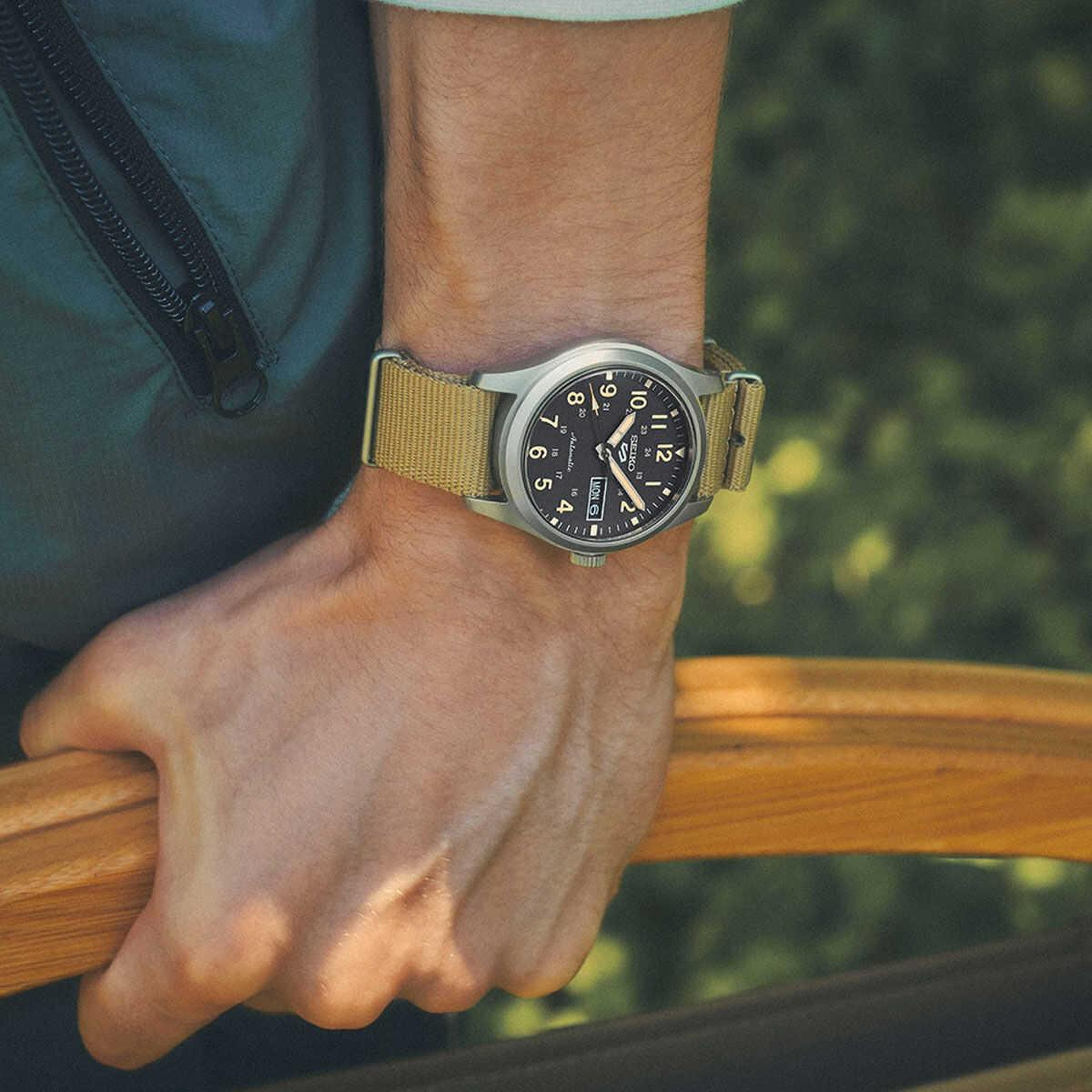 Seiko 5 SRPG35K Erkek Kol Saati
