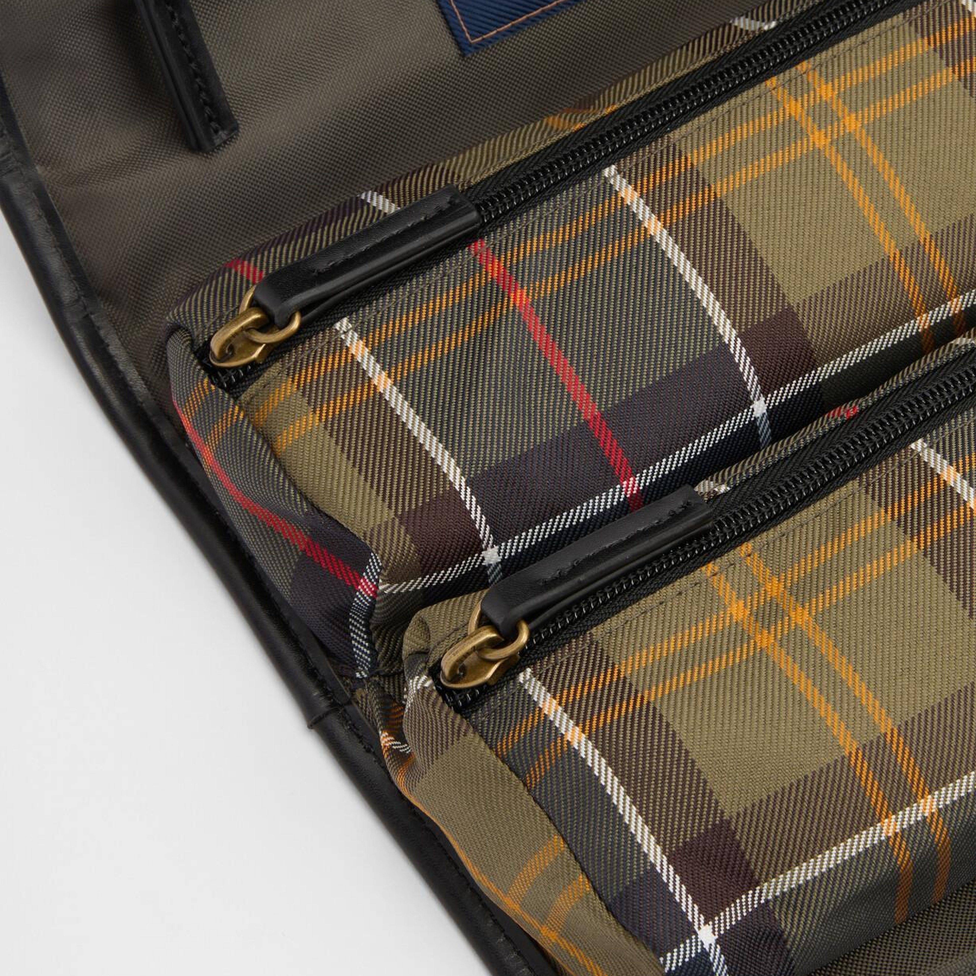 Barbour Tartan Hanging Washbag Organizer