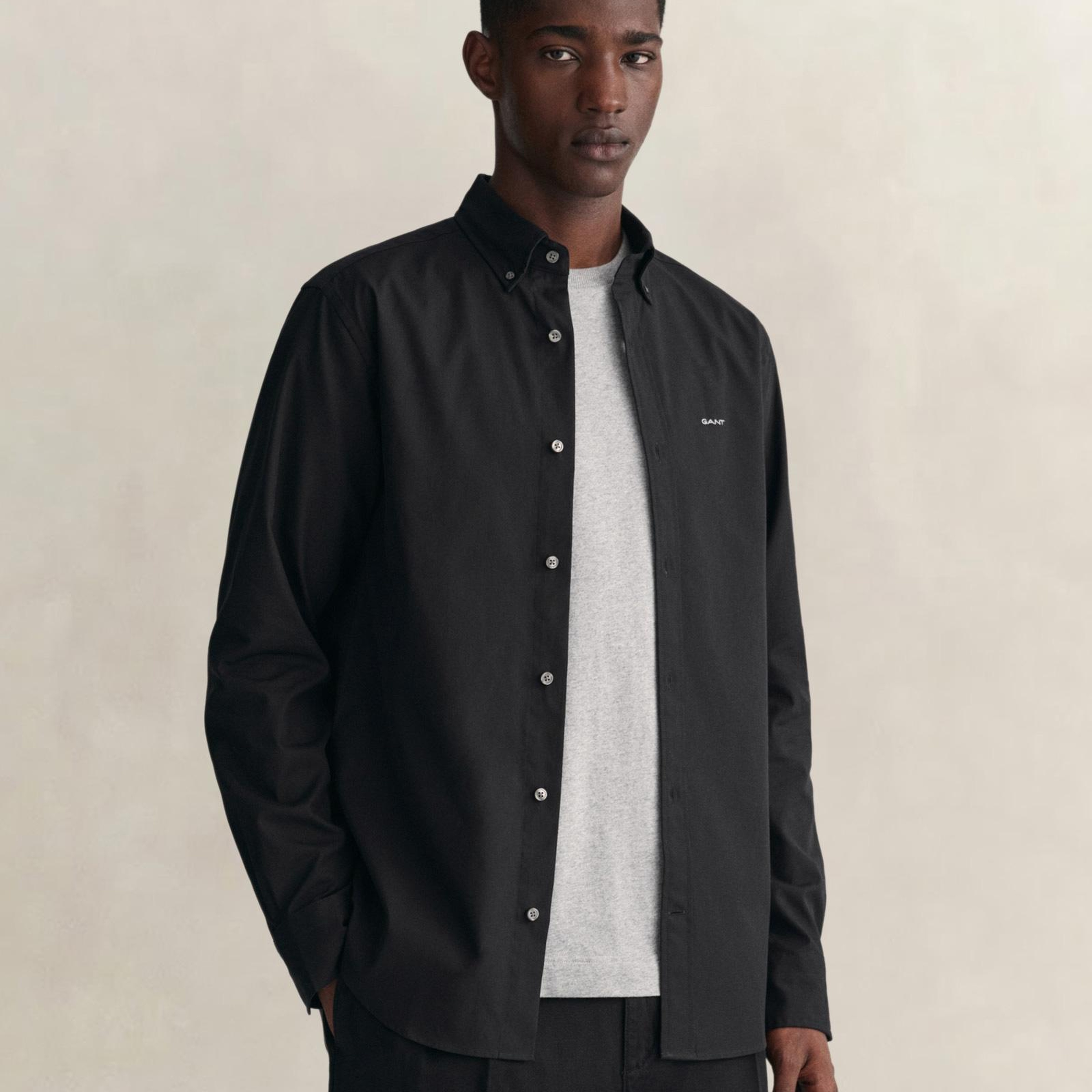 GANT Erkek Siyah Regular Fit Düğmeli Yaka Oxford Gömlek