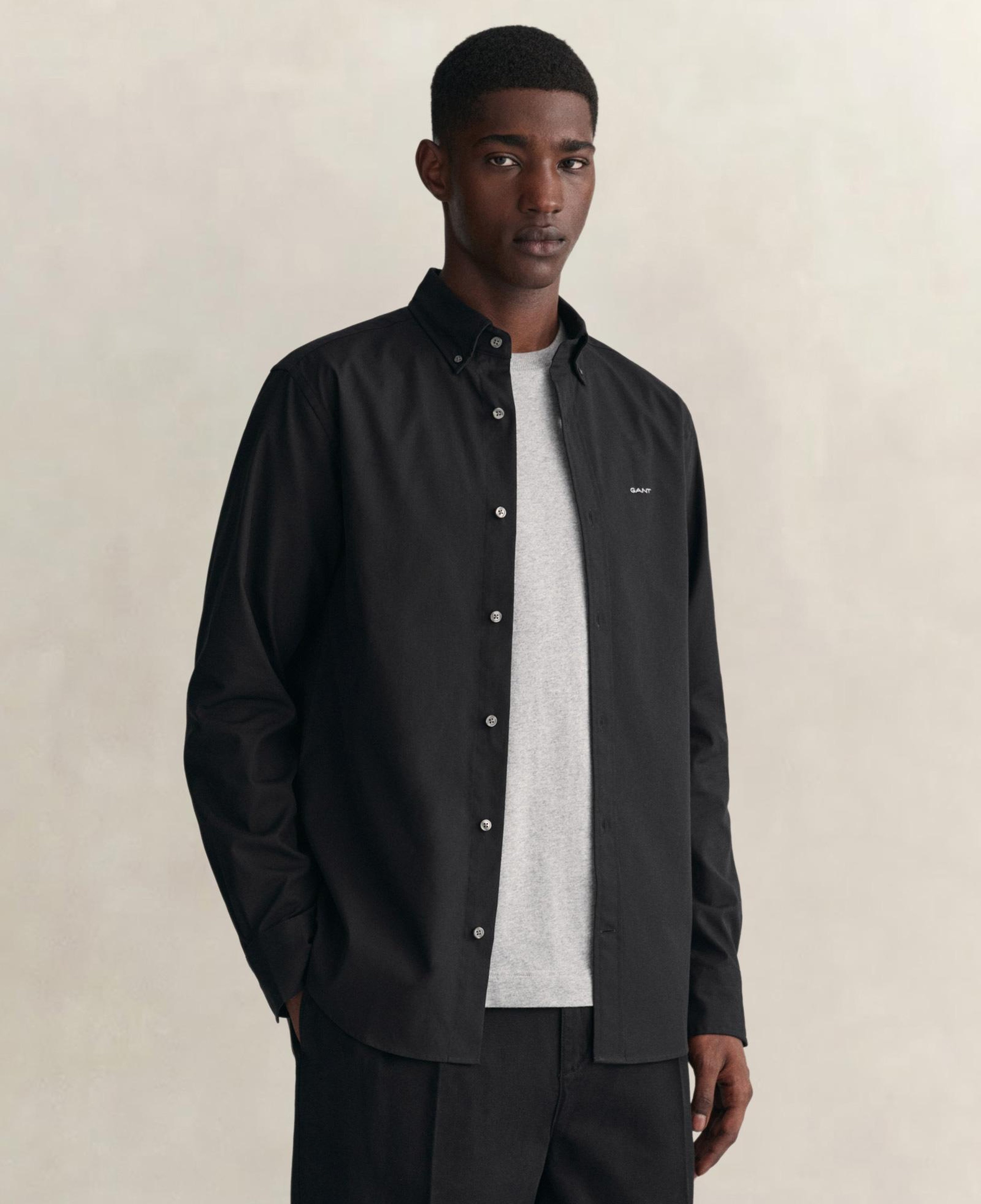 GANT Erkek Siyah Regular Fit Düğmeli Yaka Oxford Gömlek