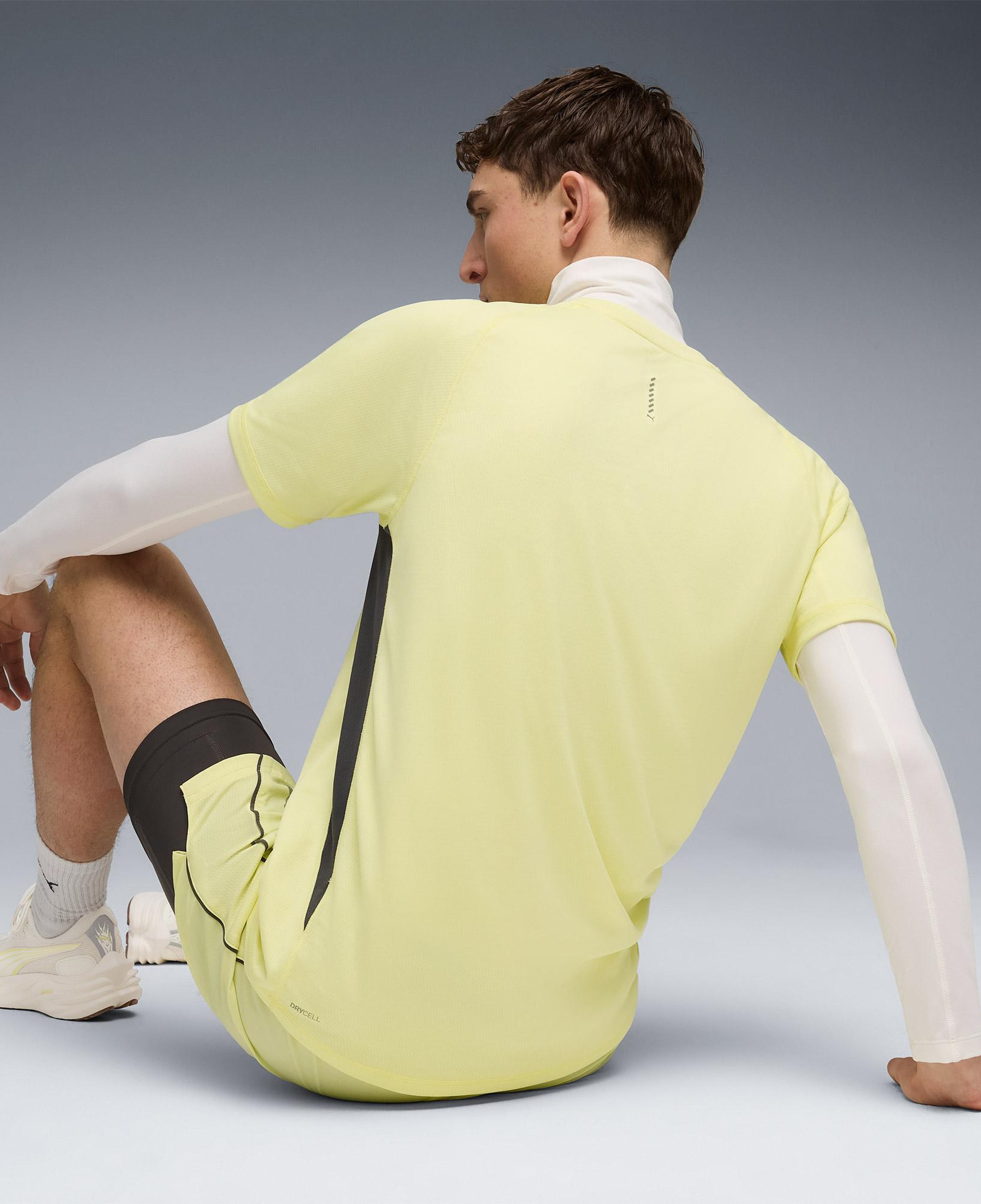 Puma Run Velocity (Poly) Erkek Sarı Koşu T-Shirt