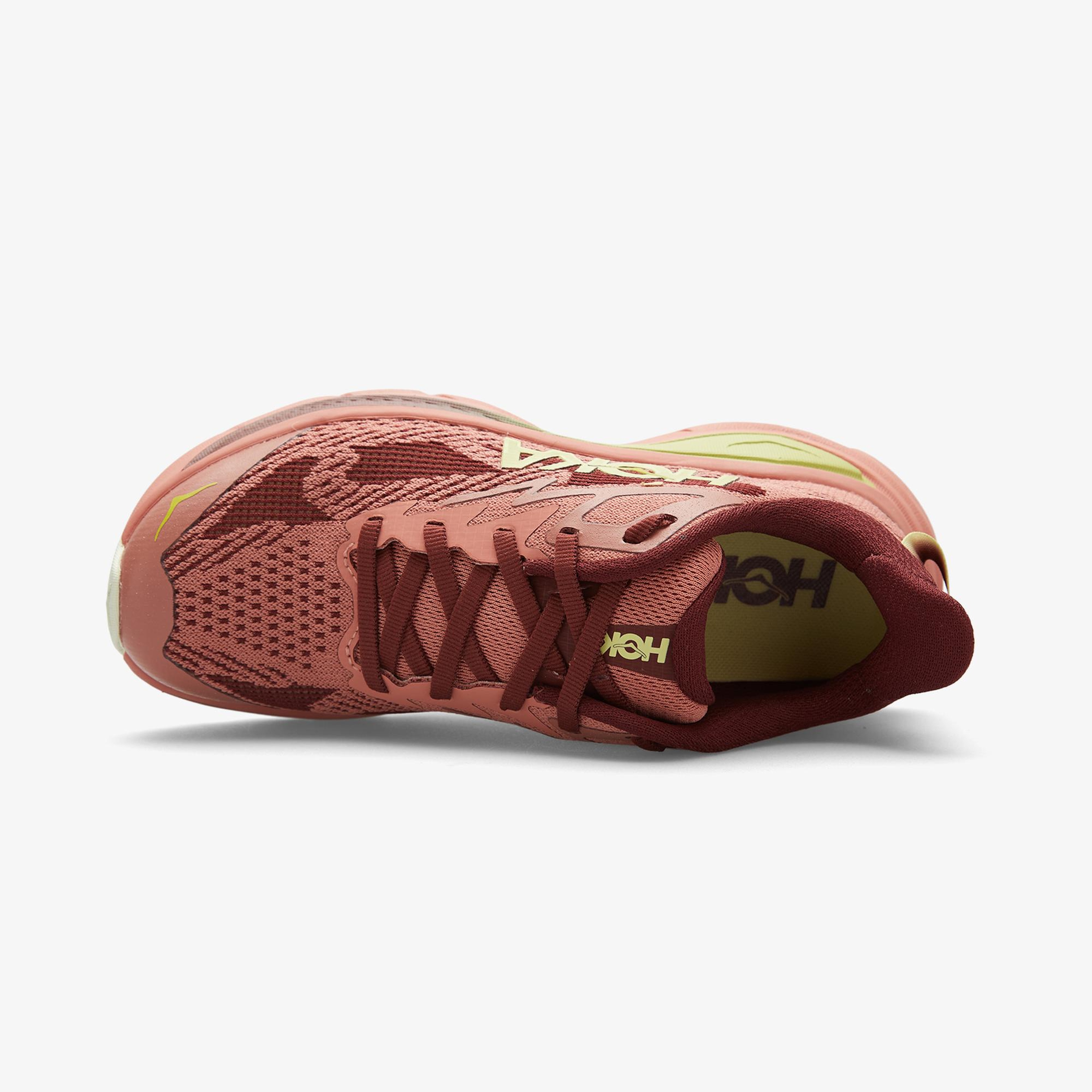 Hoka Challenger 8 Kadın Pembe Trail Koşu Ayakkabısı