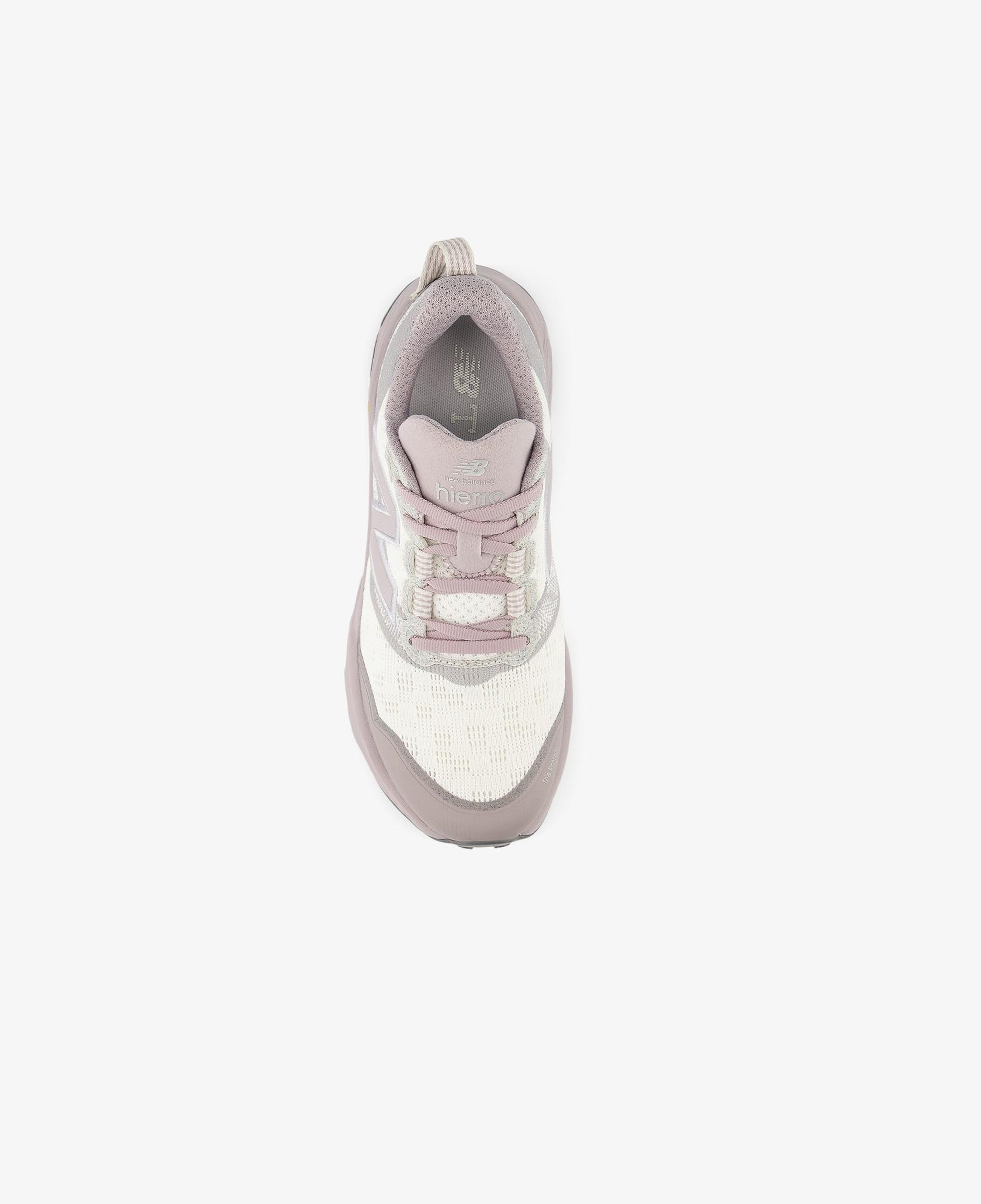 New Balance HIERRO Kadın Beyaz Koşu Ayakkabısı