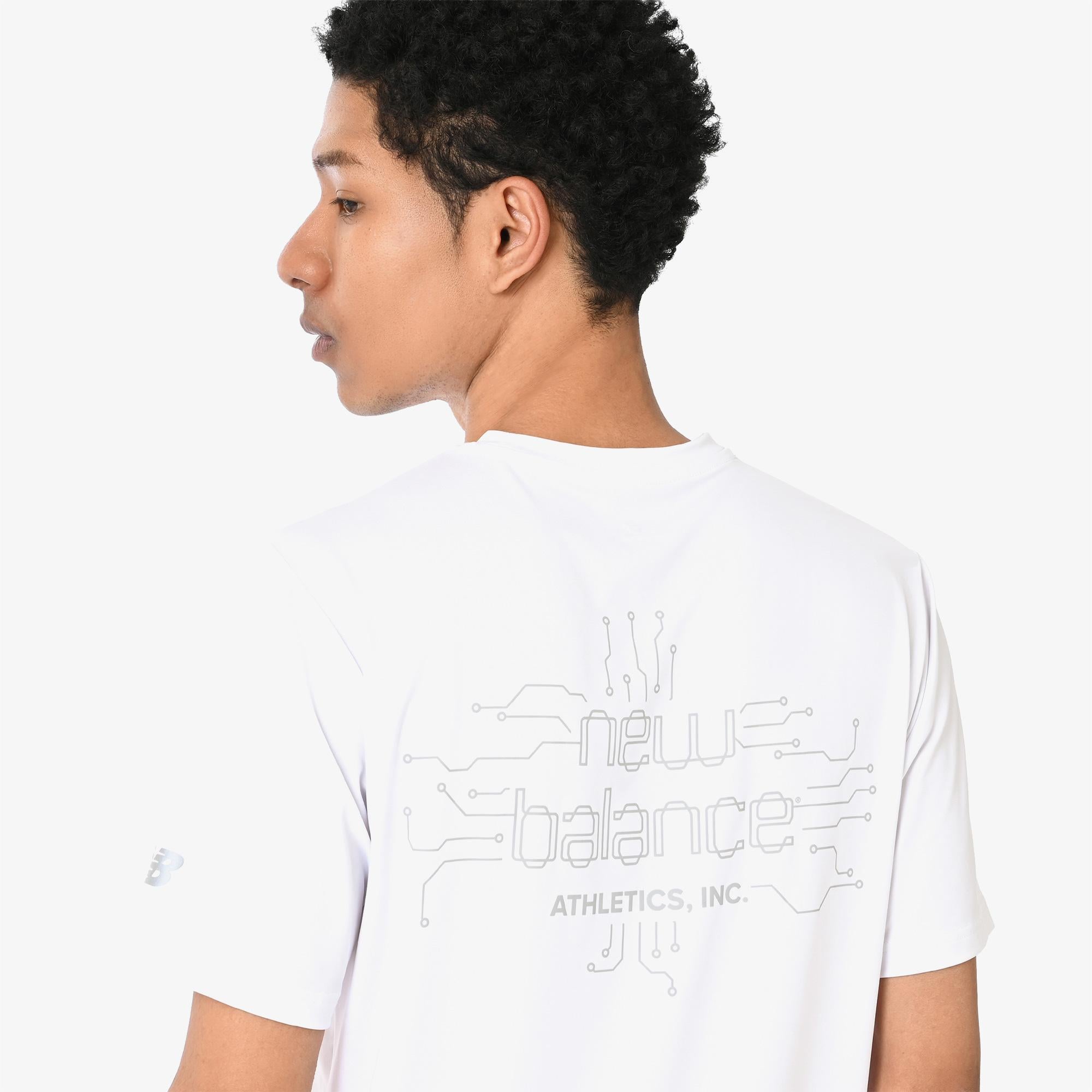 New Balance Reflective Poly Erkek Beyaz T-Shirt